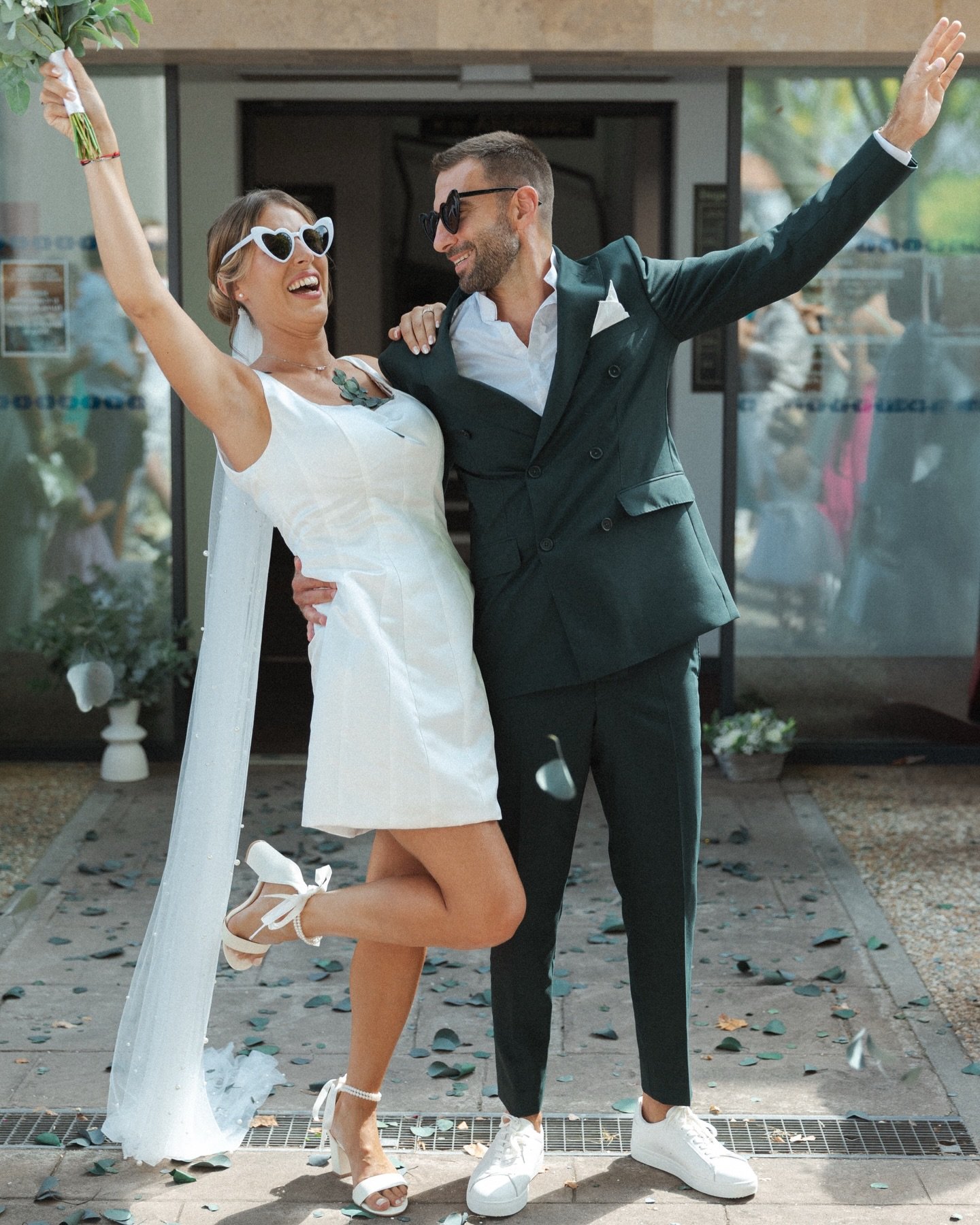 H&acirc;te de vous retrouver en 2026 pour vivre avec vous ces moments de vie exceptionnels 💍💕

D&rsquo;ici l&agrave;, passez de belles f&ecirc;tes de fin d&rsquo;ann&eacute;e ✨🥂🎄 

#photographemariage #photographemariagelandes #photographemariage