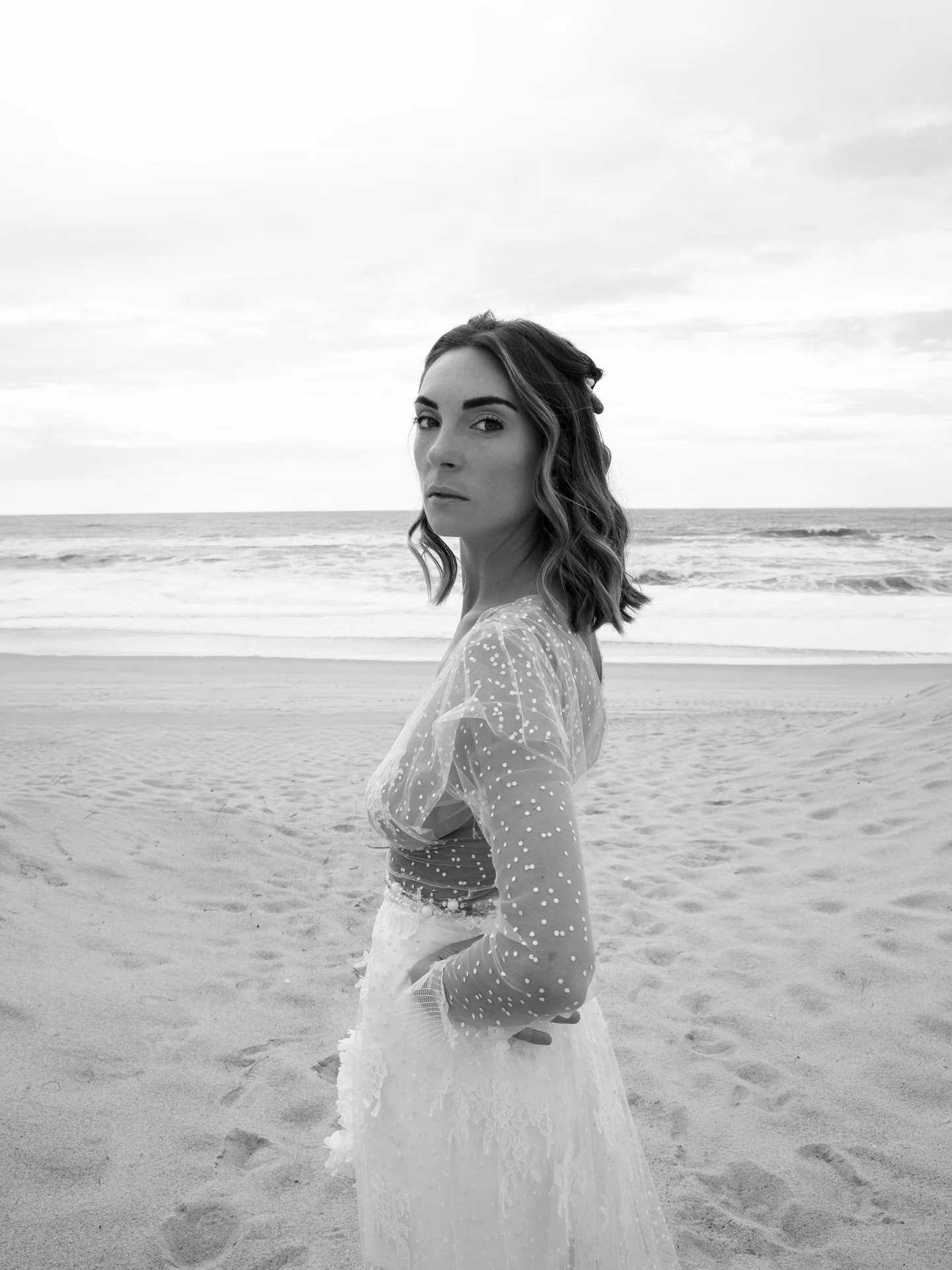 Souvenir d&rsquo;un elopement &agrave; la plage 🌊

DA @baisers.s / @made.bybs 
Mua @cindyaddict64 
Robe @maude_basley_couture 
Fleurs @aesthete_floraldesign 

#photographemariagelandes #photographemariagepaysbasque #photographemariagehossegor #photo