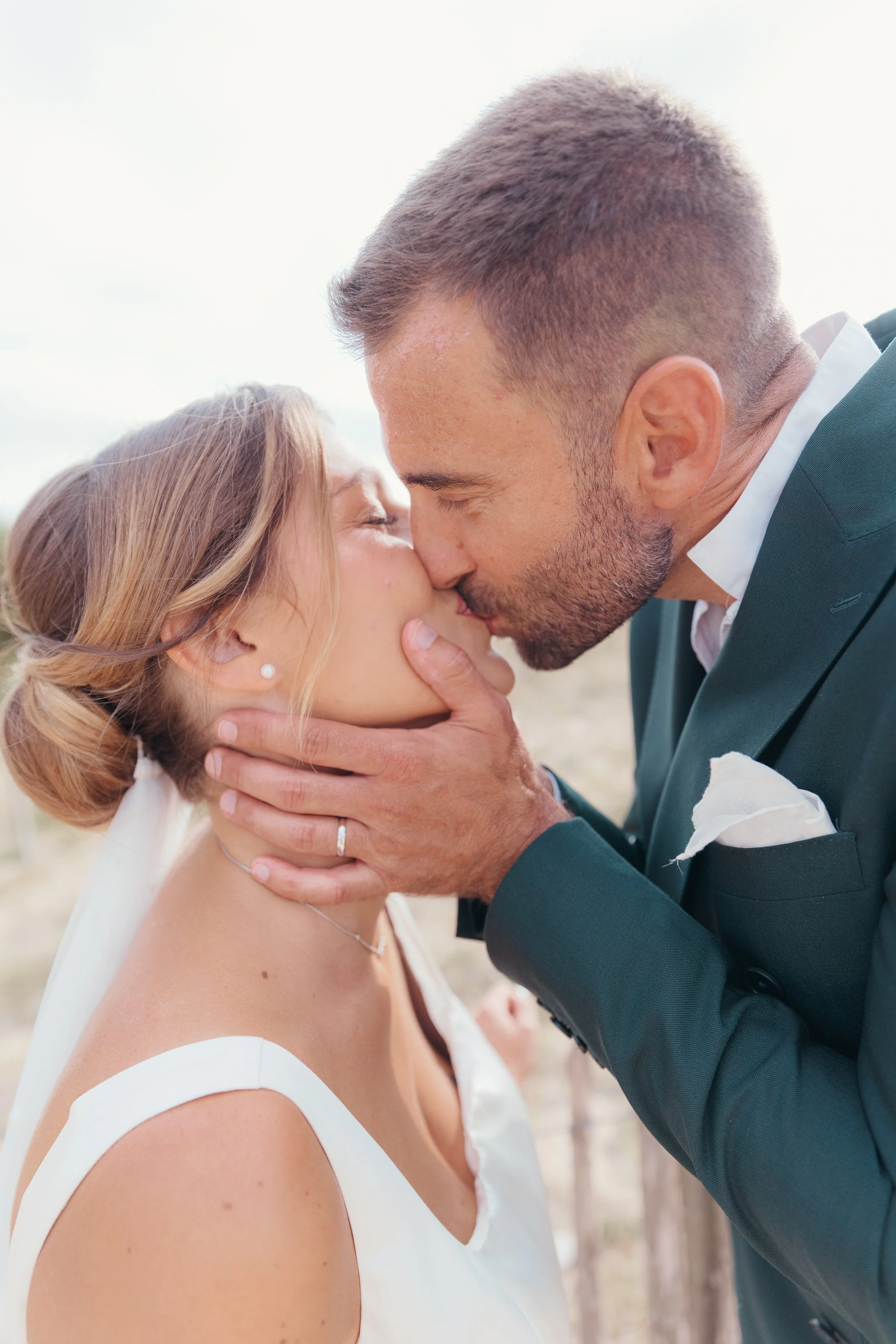 Photographe de mariage - Marine Collection Hossegor - Séance photo couple - séance photo famille - séance photo lifestyle - mariages & élopements - Biarritz - Hossegor -bordeaux - Vaucluse