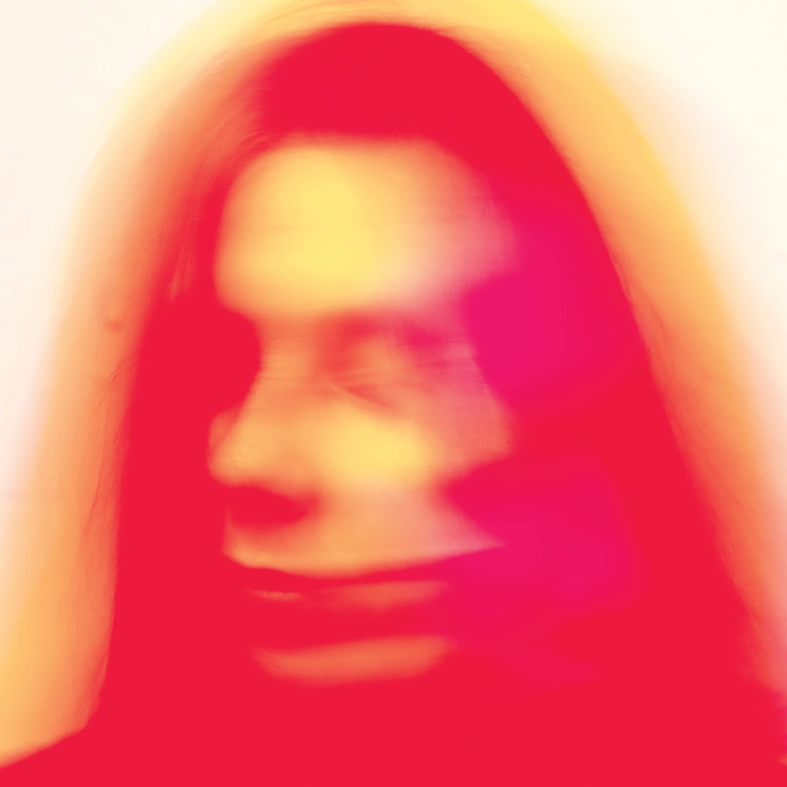 Sun Mahshene Releases Anthemic Single ‘Waves’