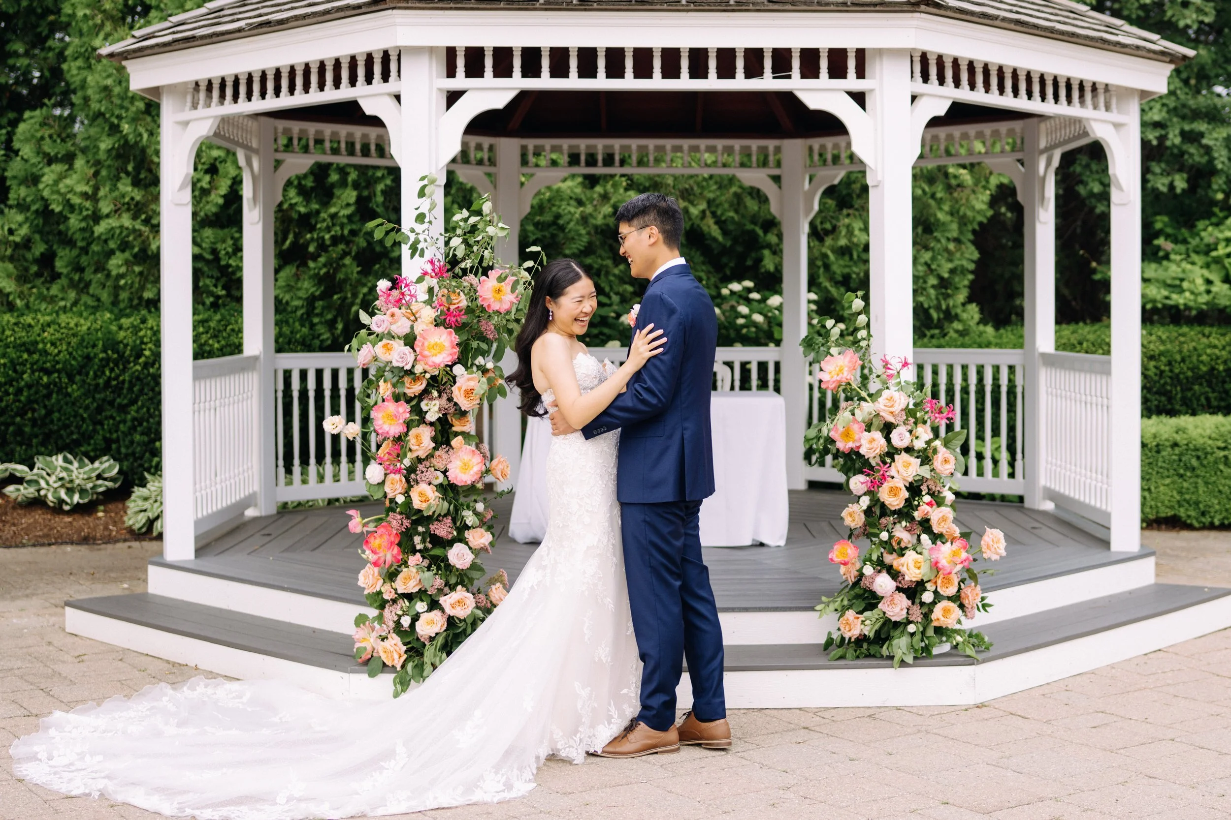 How Full-Service Weddings Ensure a Seamless Guest Experience?