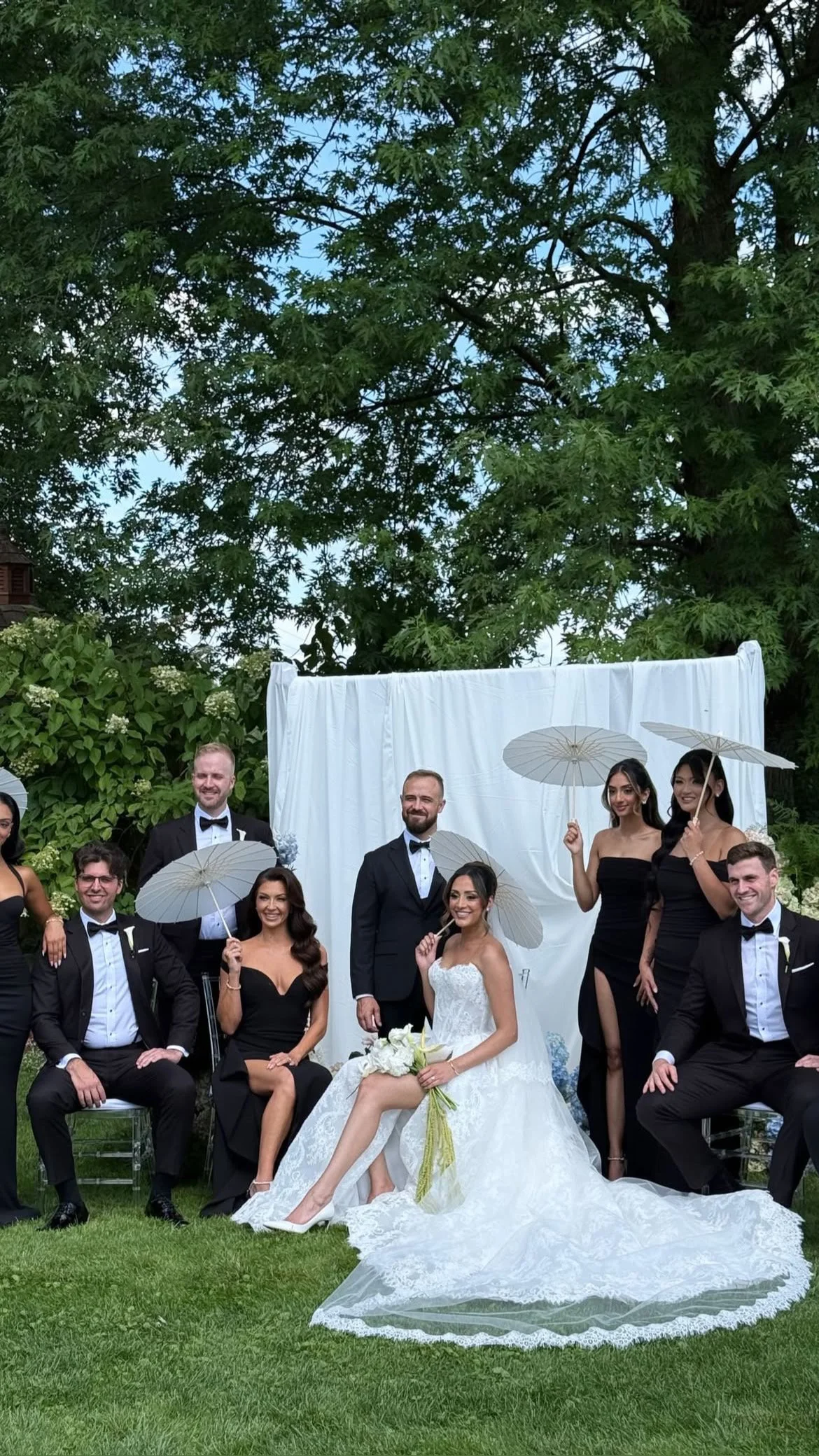 Premium white arrangement with lush texture crafted by Dereves Studio to create an elevated, refined Toronto wedding look.