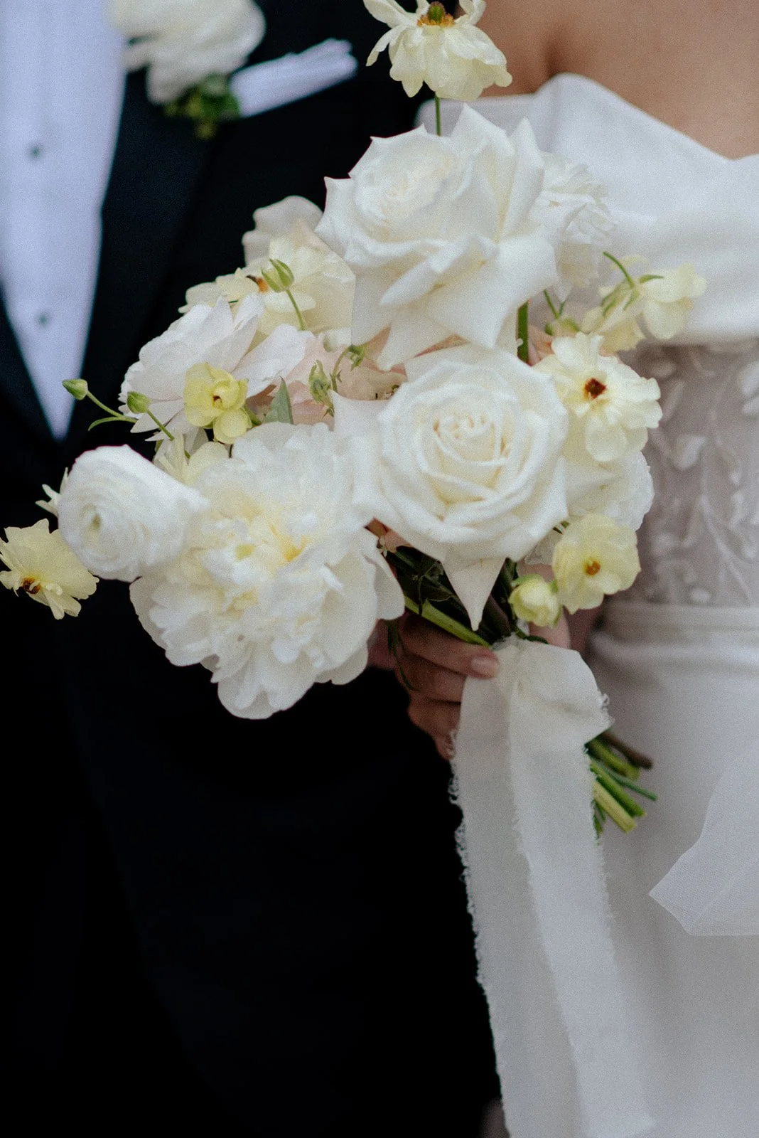 sustainable flowers toronto studio weddings