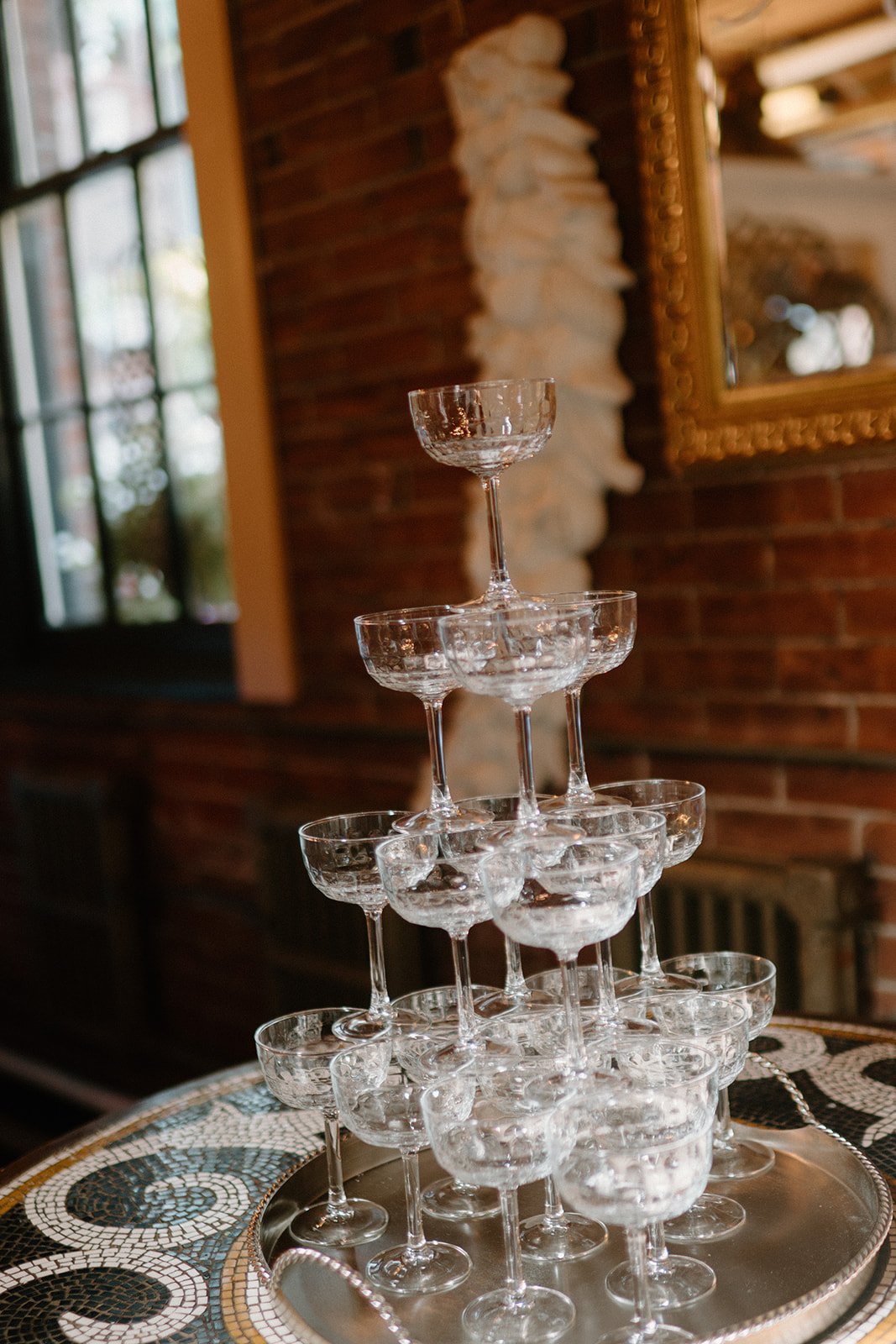 Classic and luxurious reception florals created by Dereves, wedding flowers Toronto expert for premium events