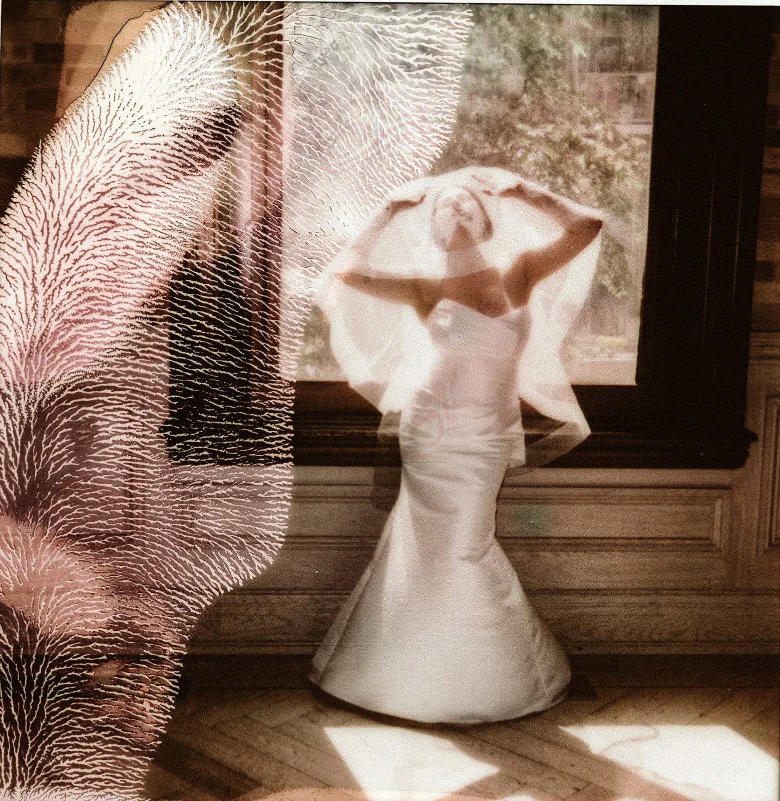 Modern Toronto wedding with wedding planning by Derêves Studio.