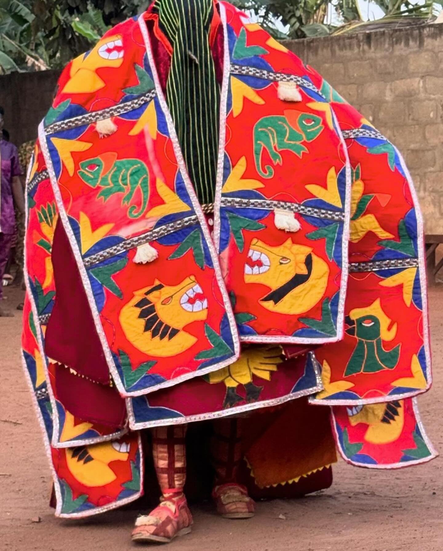 Wow just wow. Some of the most stunning textiles I&rsquo;ve ever seen via @louise_fenton taking in traditional ceremonies in Benin ✨💗