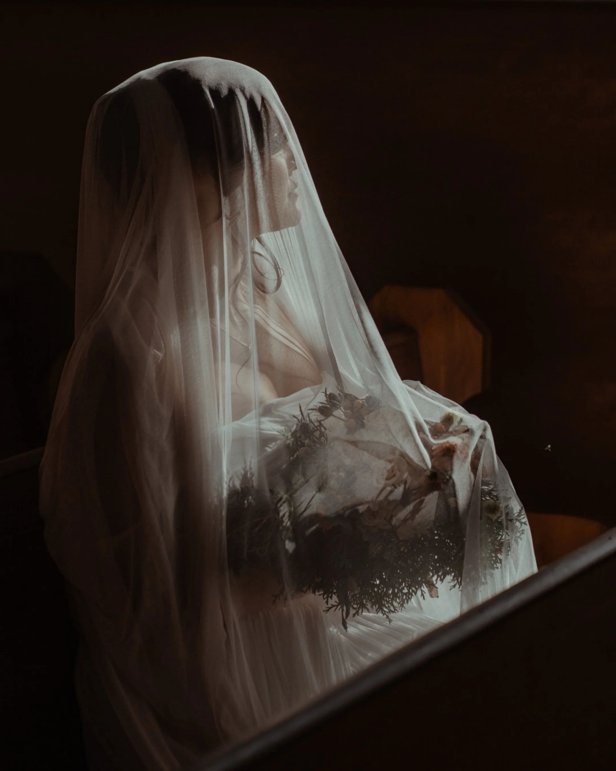 Save this for your wedding morning inspiration
As we get ready to kick off wedding season I thought it would be good to share a few tips that will have the biggest impact on your getting ready images. 
.
Also the getting everything organized the nigh