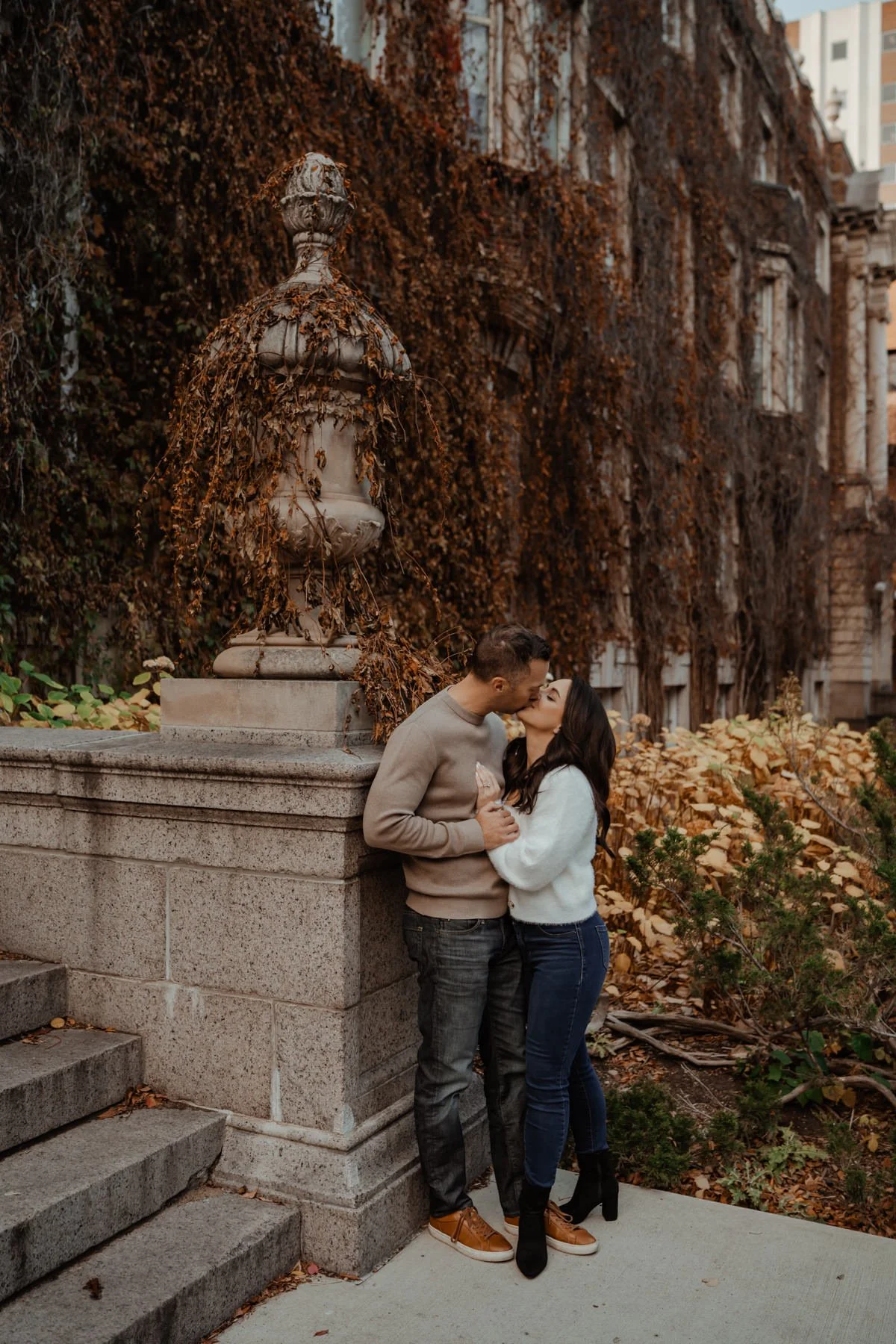 UofA_old_arts_building_engagement_session -1.jpg