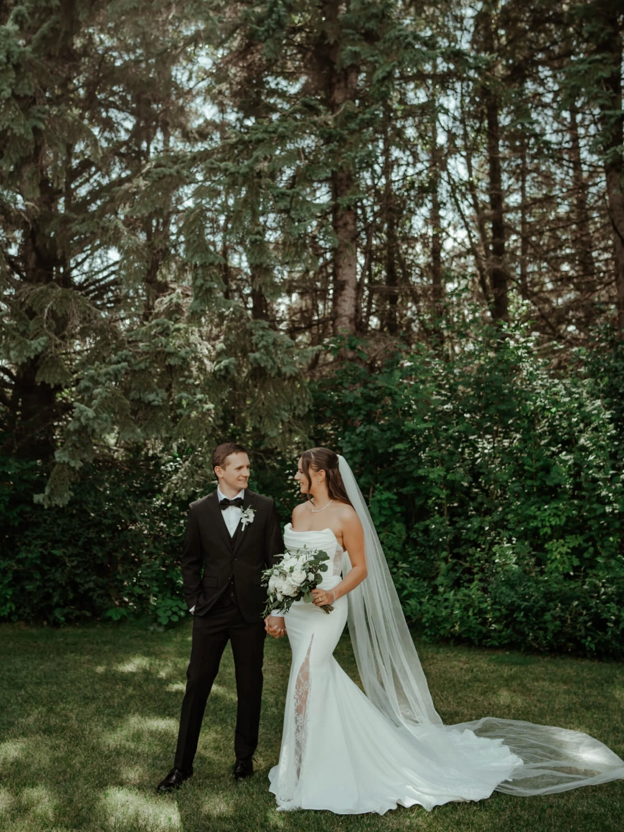 The dance photos at the end tho!! We saw a new way to use the scarf that came with a bridesmaid dress anddd even though I already love the look of a dress with a scarf, when it can also double as a dance floor Limbo game maker then that&rsquo;s all t