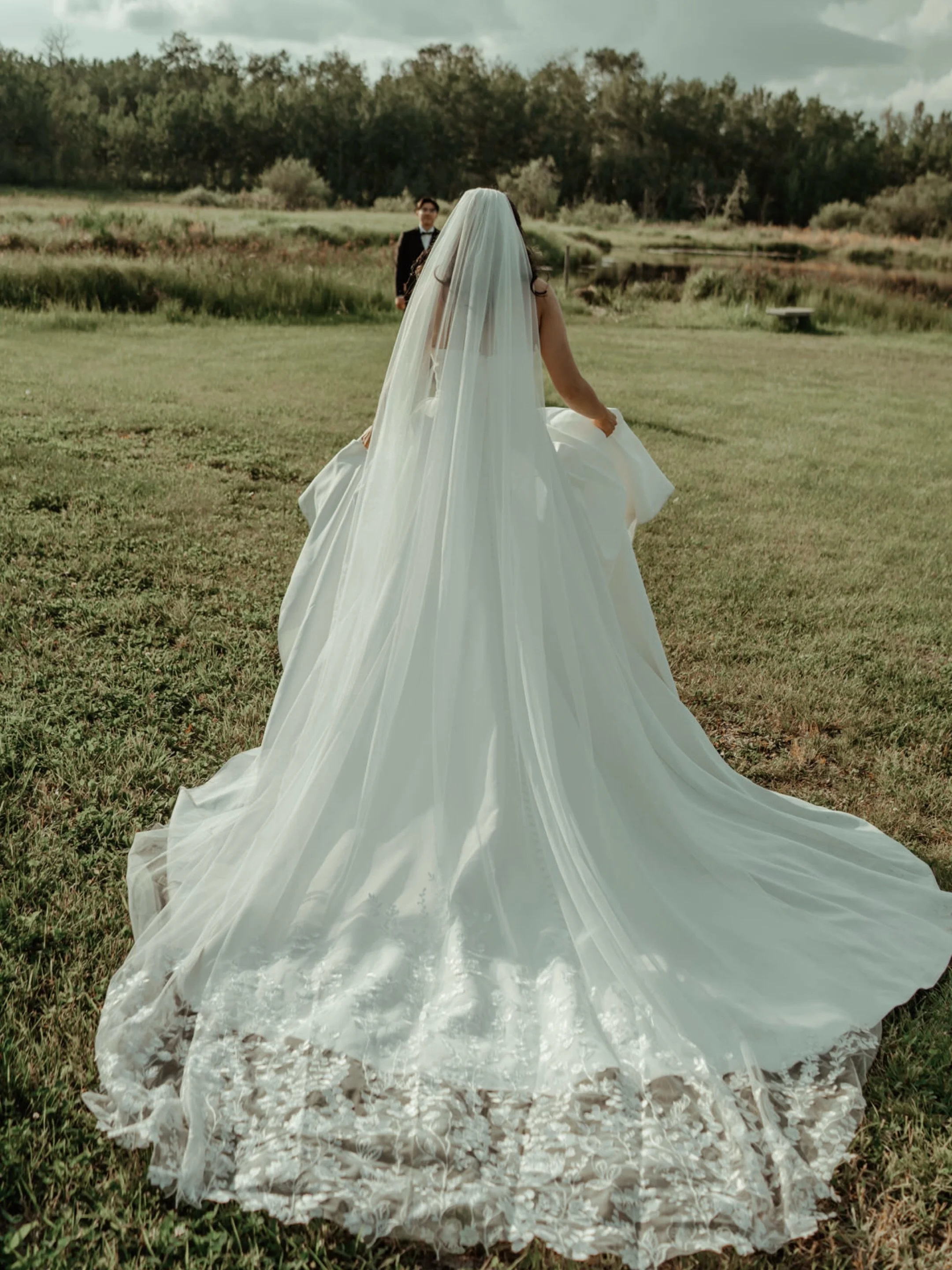 One of our favourite things about a wedding day? Helping our couples feel completely comfortable in front of the camera so they can get back to enjoying their day.

This @obsidian.ridge wedding was full of the kindest people, so much happiness, and t