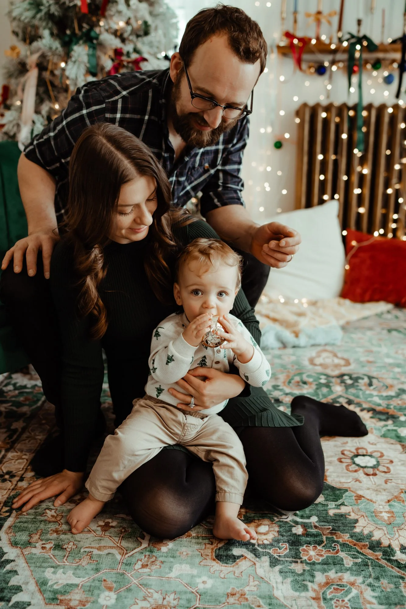 Christmas mini peeks -48.jpg