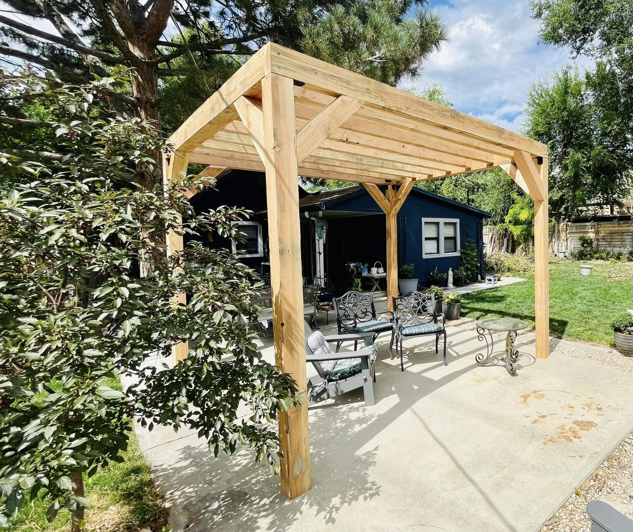 EB - Pergola - 1.jpg