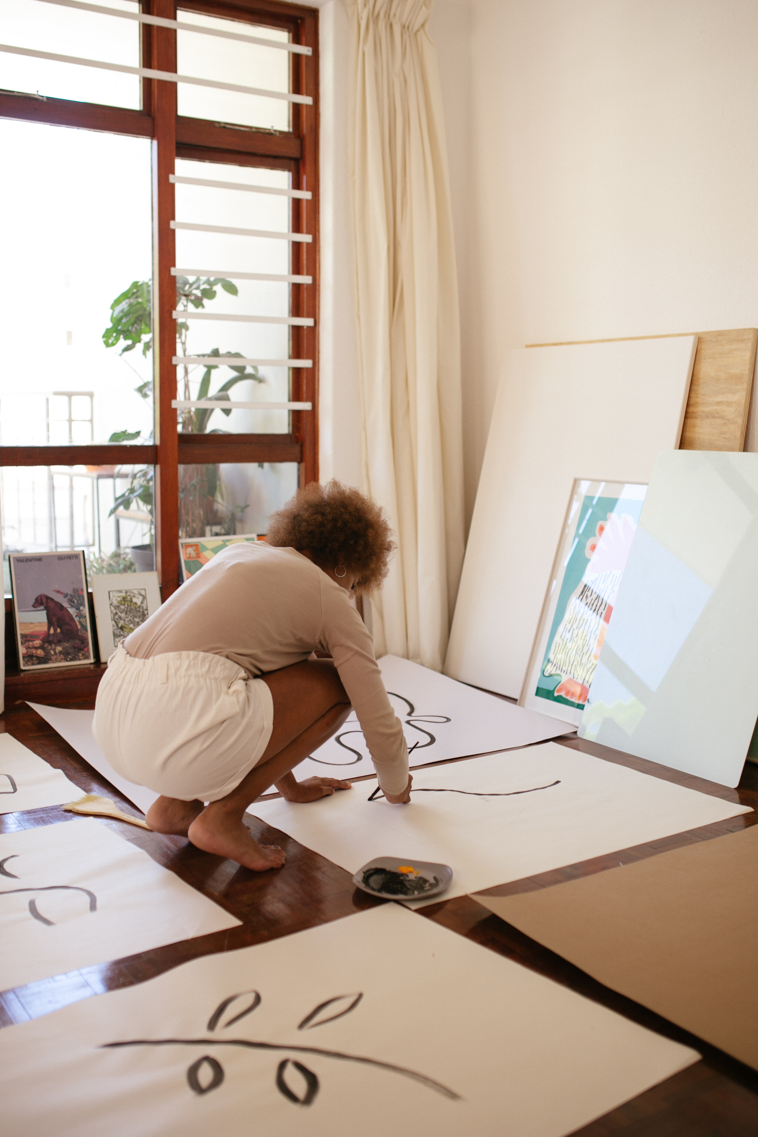 woman-in-white-t-shirt-sitting-at-the-table-3817658.jpg