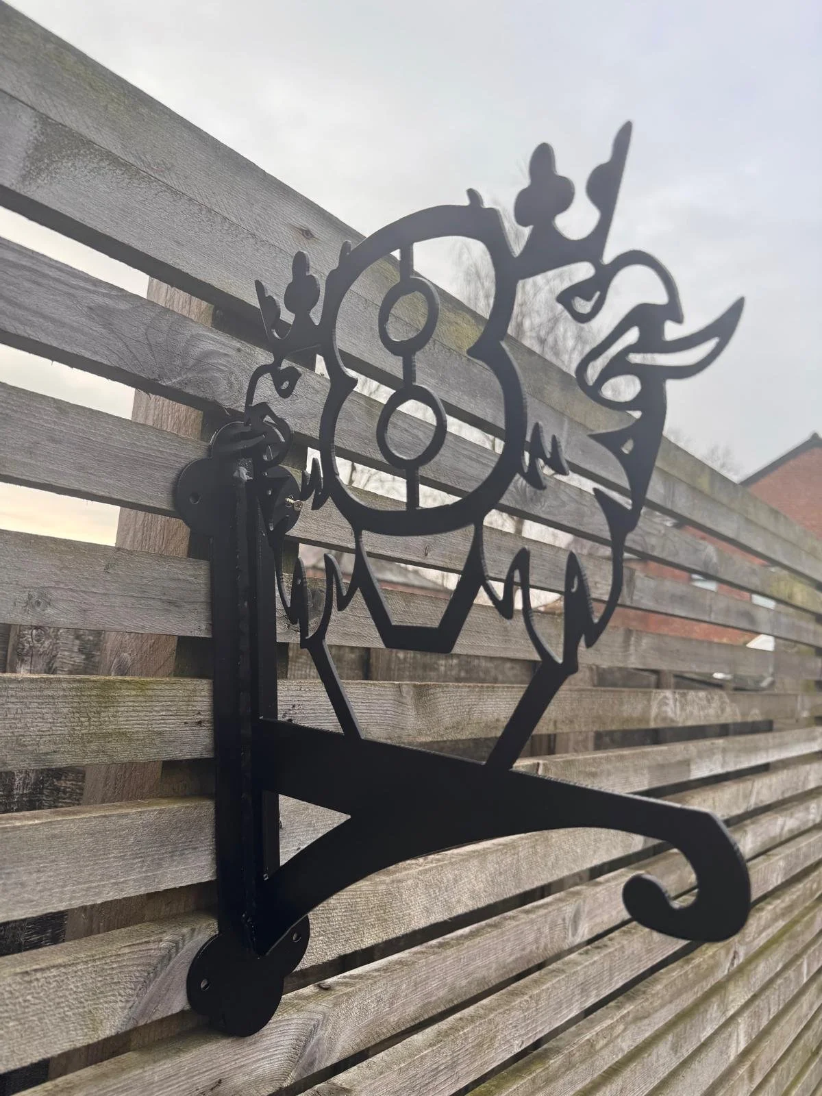 scania v8 logo hanging basket bracket .jpeg