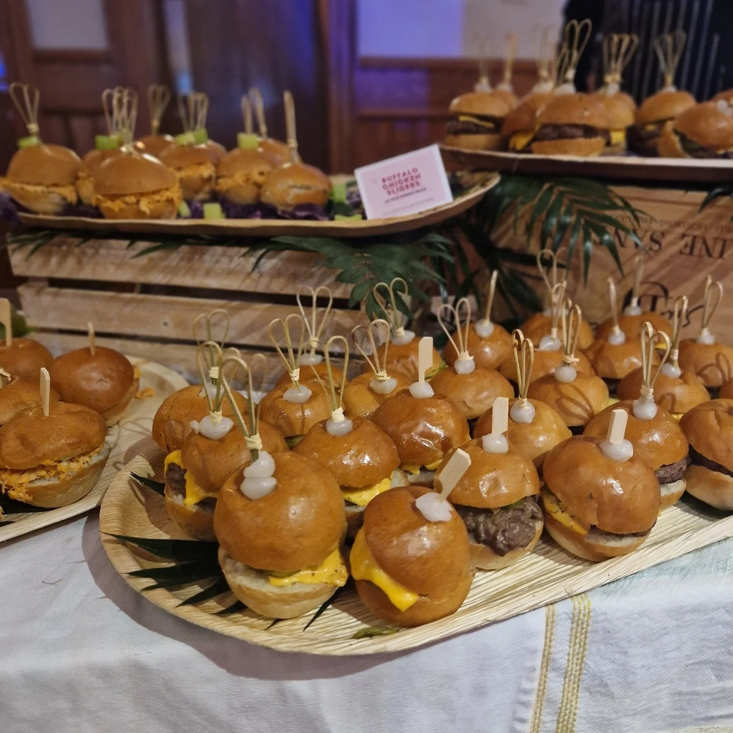 💣 New price list dropped! 💣
Get in touch if you want to add some of these delicious slider to your winter gatherings before time runs out. We're already booking up!