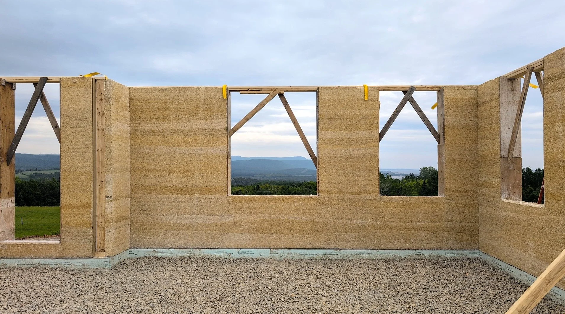 mur de chanvre préfabriqué et construction