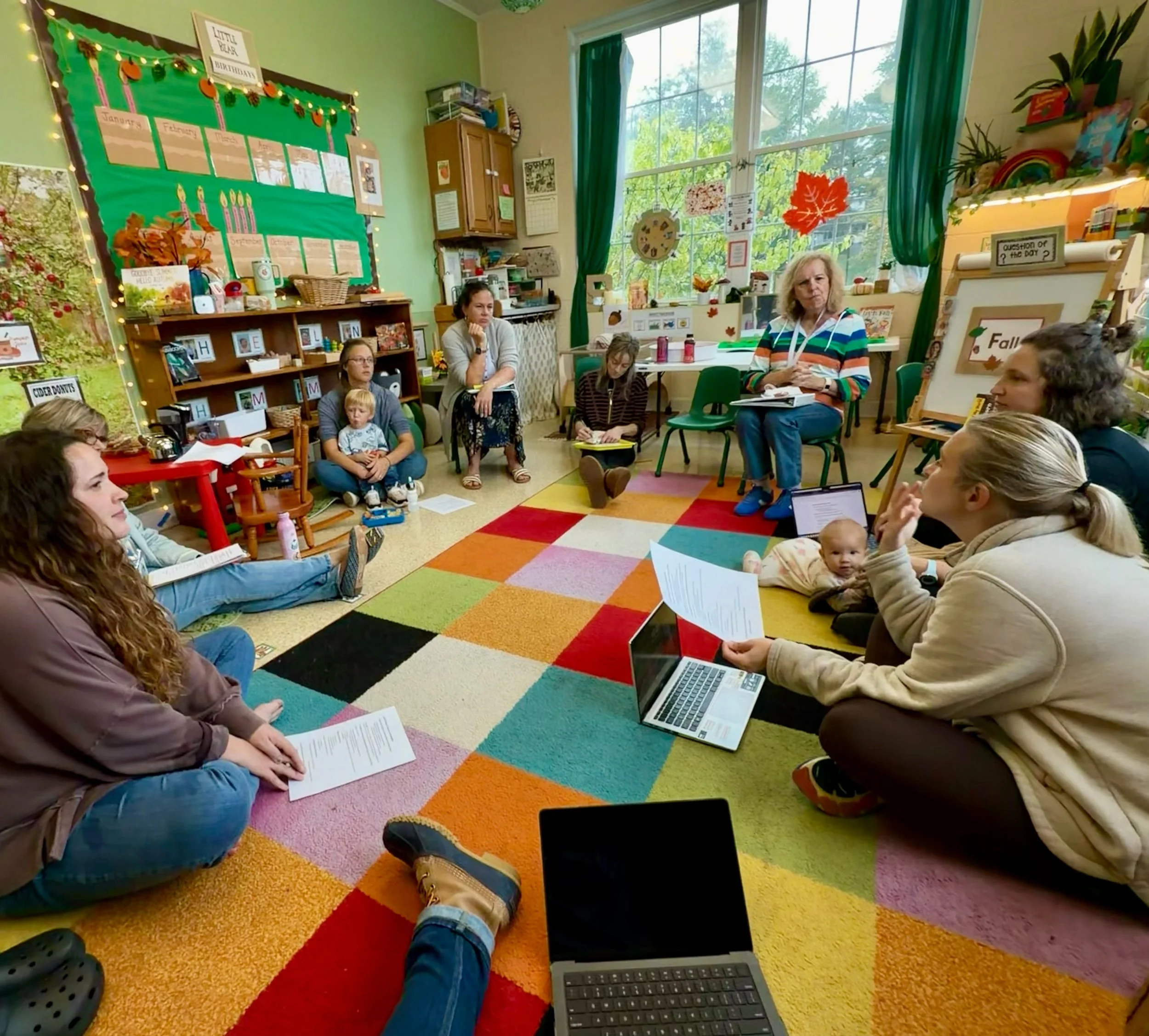 Even teachers have circle time&hellip; ☺️

#circleup #crozetavepeaches #crozetavenue #thepeachpit