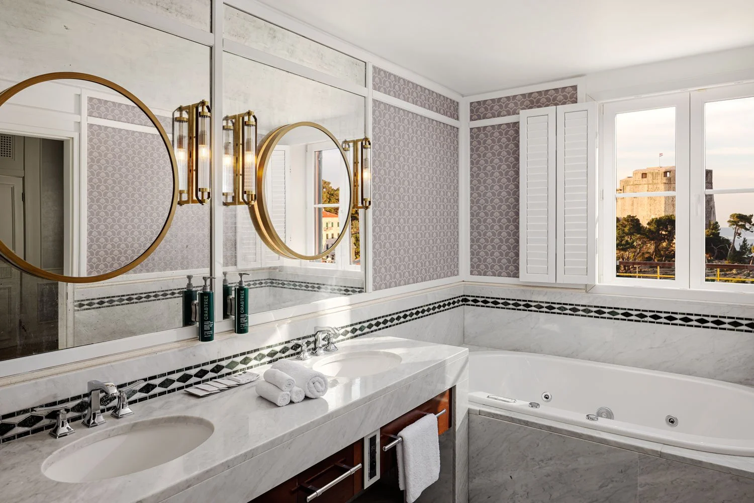 Jan Malkovsky_Hilton Dubrovnik_Hilton Approved Photographer_Croatia_Imperial Hotel_Presidential Bathroom (1 of 1).jpg