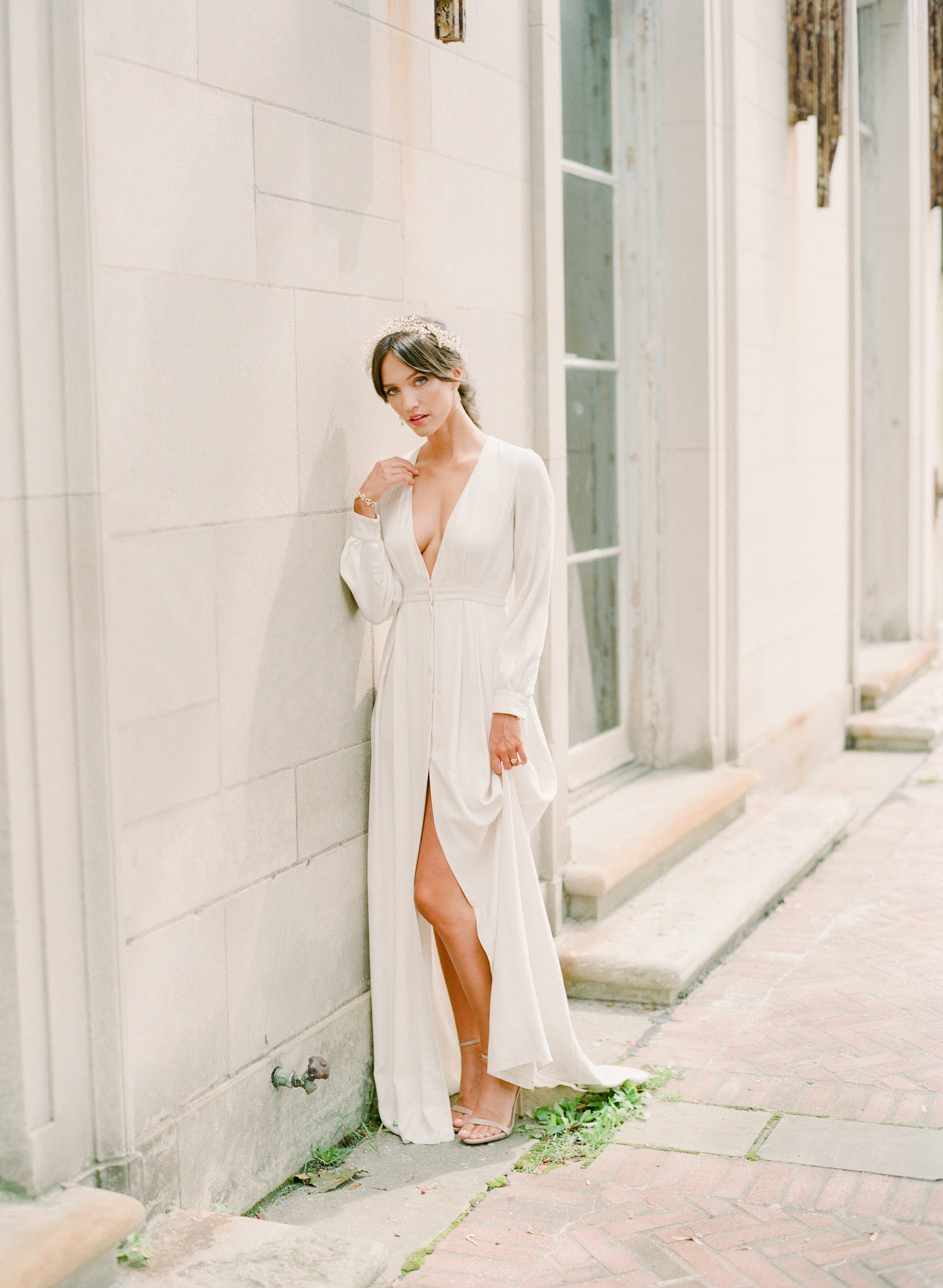 New York City Alder Manor wedding with Alexandra Grecco bridal gown from Lovely Bride by luxury wedding photographer Amanda Watson