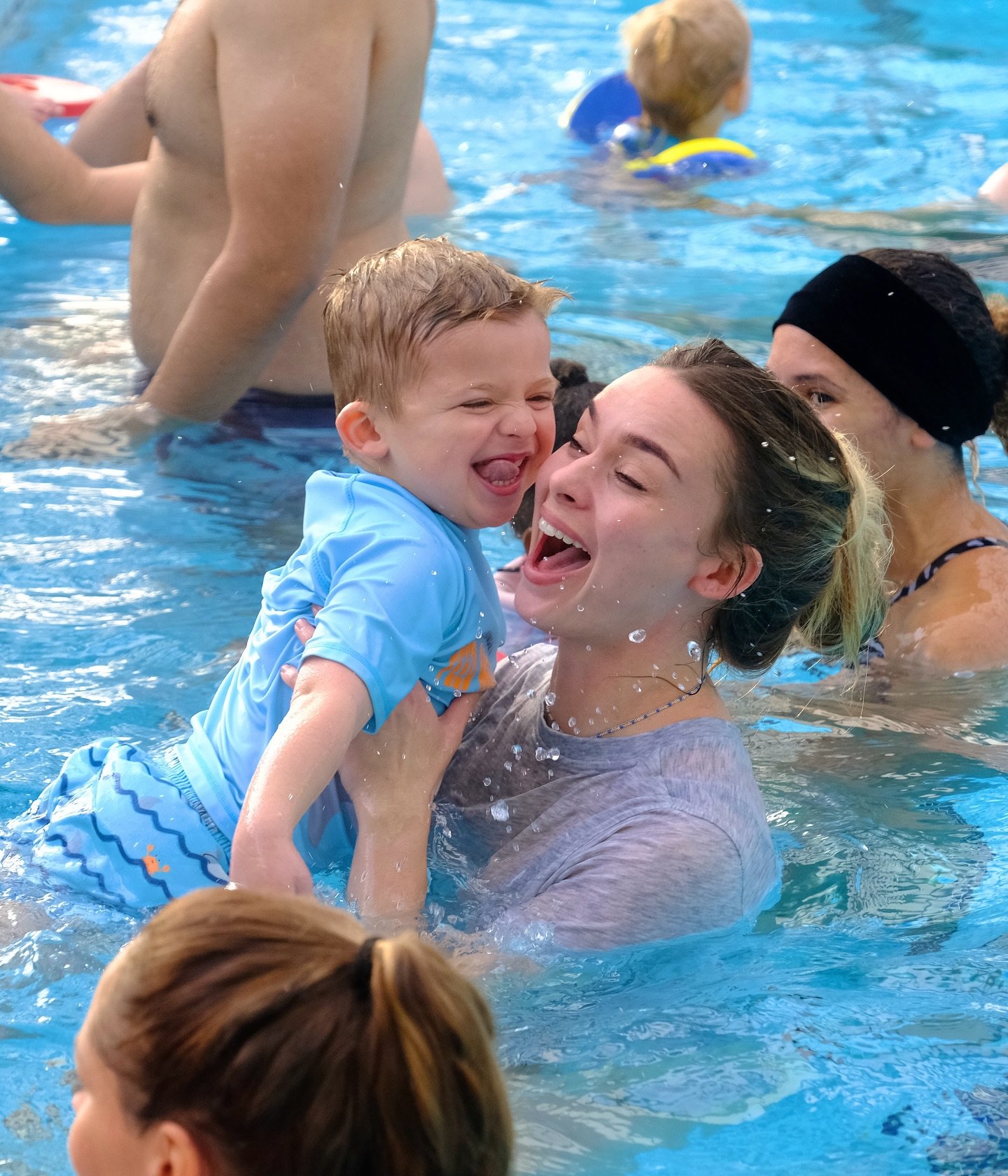 Nothing beats watching your little one find their confidence while you are right there beside them. Our weekend Adult &amp; Baby and Adult &amp; Child classes bring gentle learning, reassurance and plenty of heart warming moments. 👶🌊

Head to our w