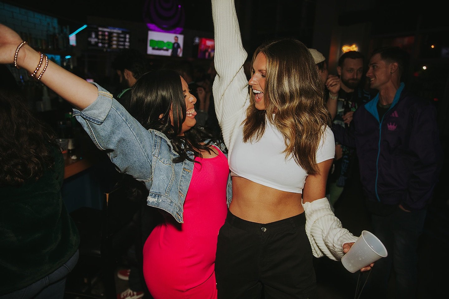 Lovin&rsquo; Life weekend is finally here and we are ready to let loose! 🤪 Slide on over to Southend tonight for a POST (get it 😉) festival party! 🍻🎶

🩵 $5 Wells
🩵 $5 IPAs
🩵 $10 Lovin&rsquo; Lemonade
🩵 $9 Jack &amp; Coke
🩵 $10 El Jimador Mul