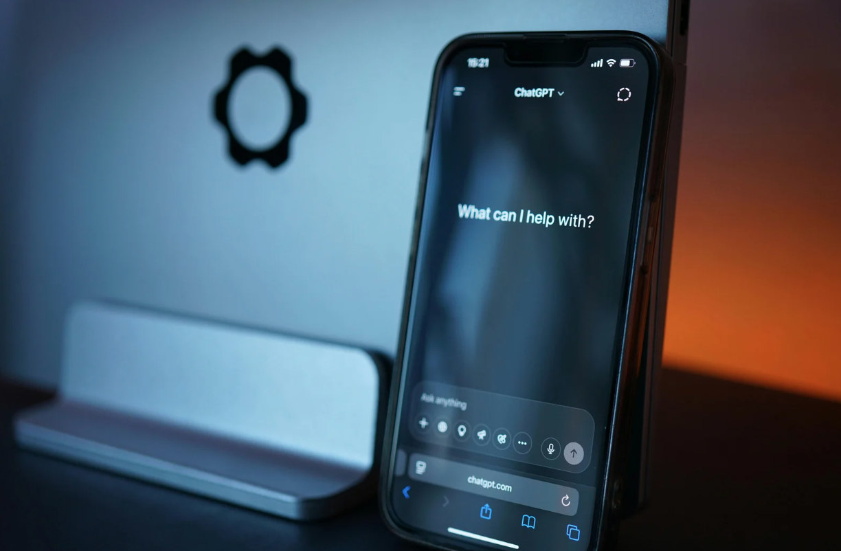 AI Job Search: Why &amp; How Your Human Voice Still Matters