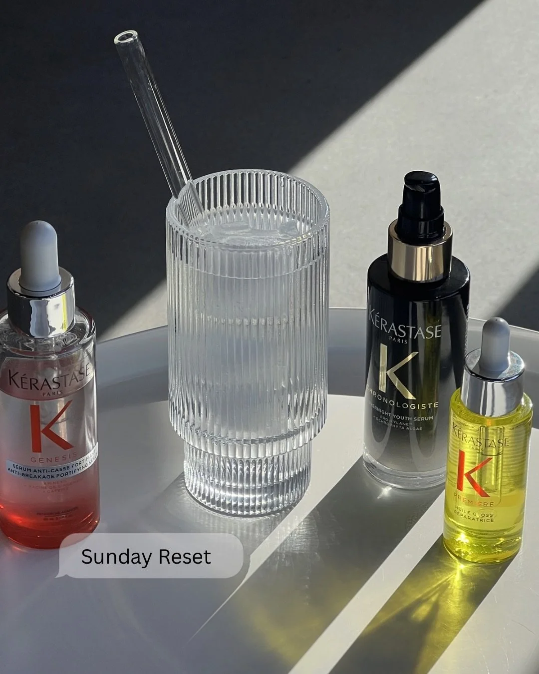 Who else uses Sunday as their reset day? 🧖🏼&zwj;♀️ 

Reminder to drink your water! It is so important. Dehydration can make your hair feel rough, frizzy, or &ldquo;lifeless.&rdquo; 

SHOP THE PRODUCTS 
&bull; linktree in bio