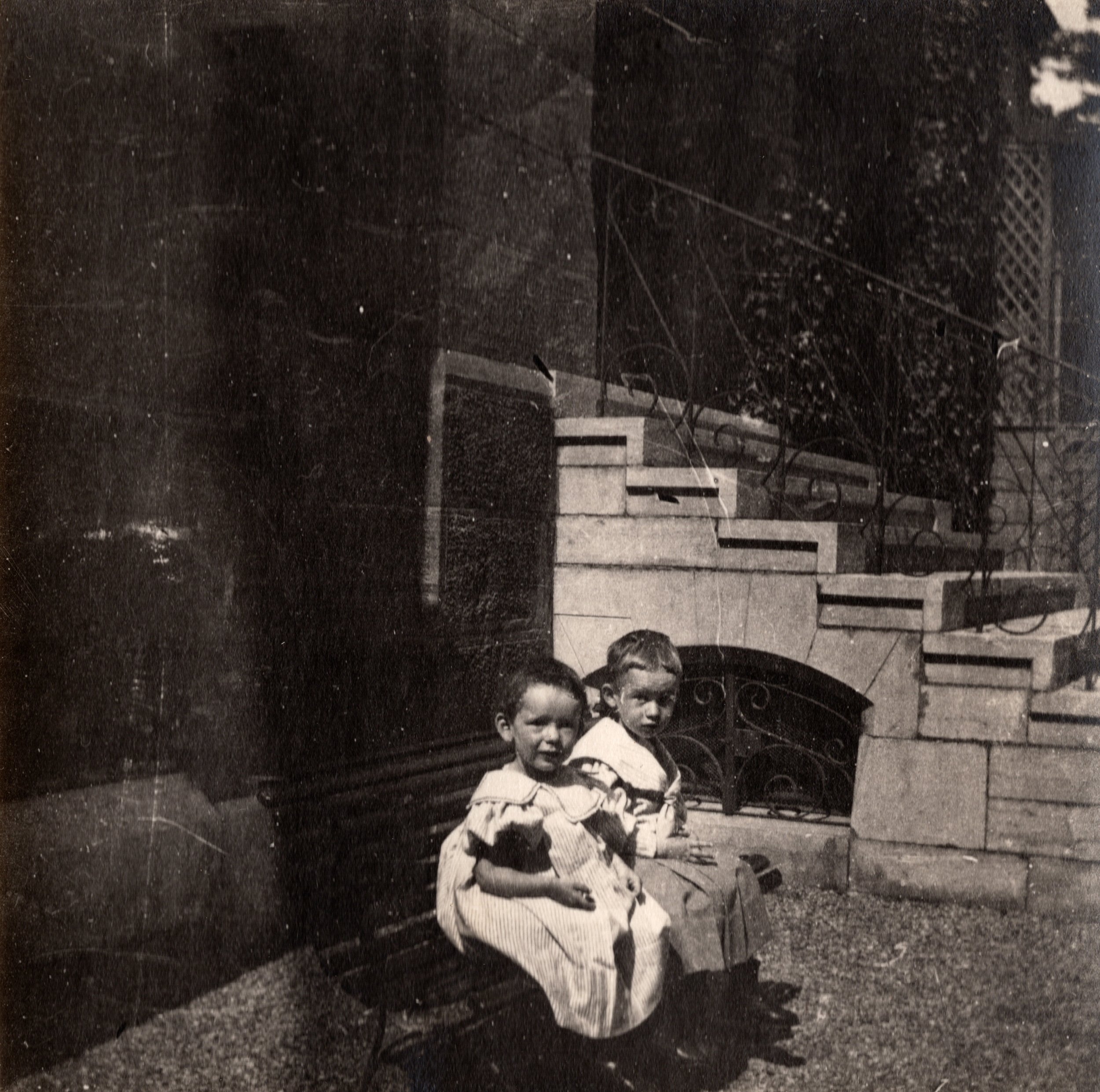 Kinder Burckhardt von Tante Elsa photographiert-16.jpg