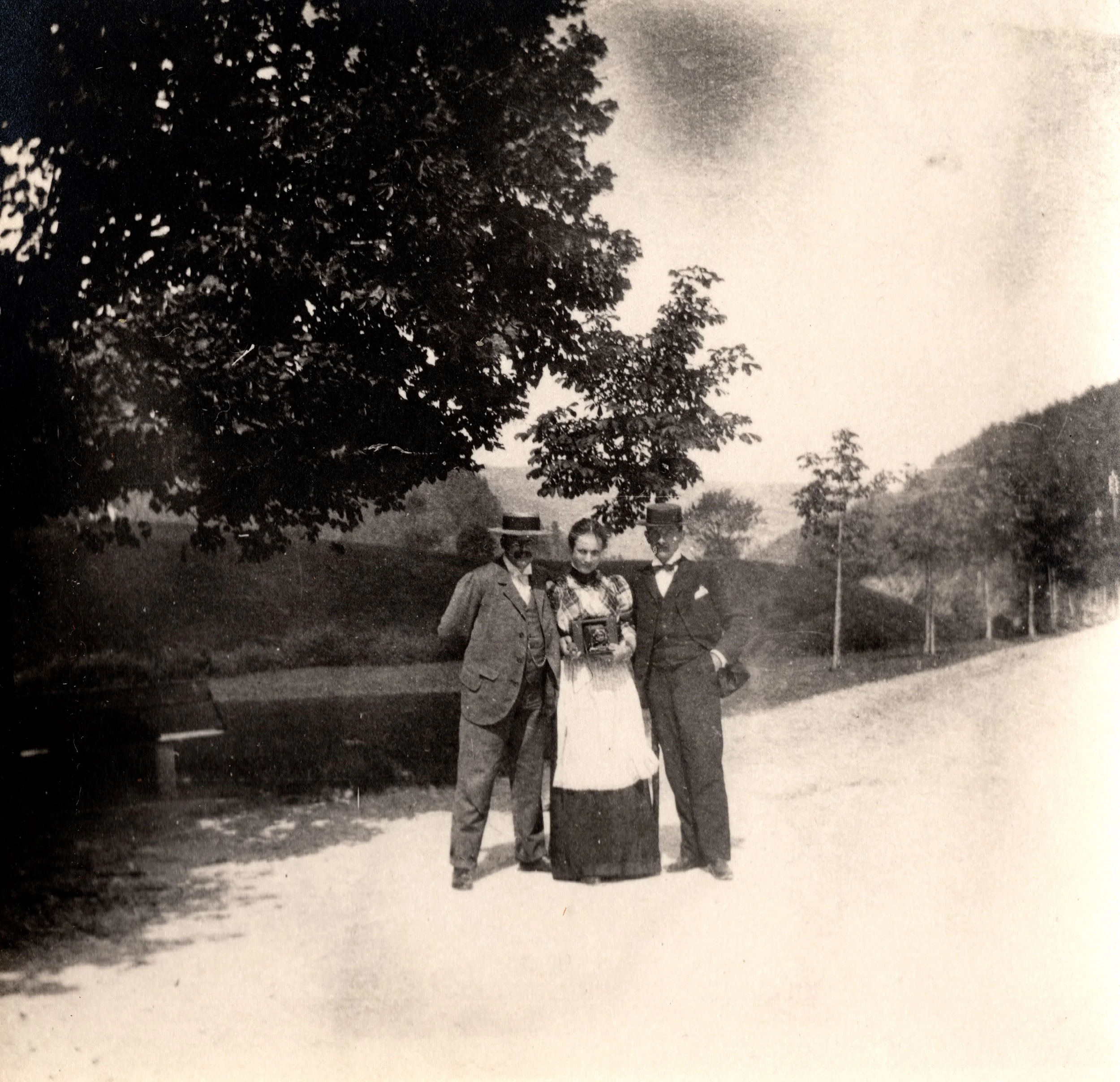 Kinder Burckhardt von Tante Elsa photographiert-02.jpg