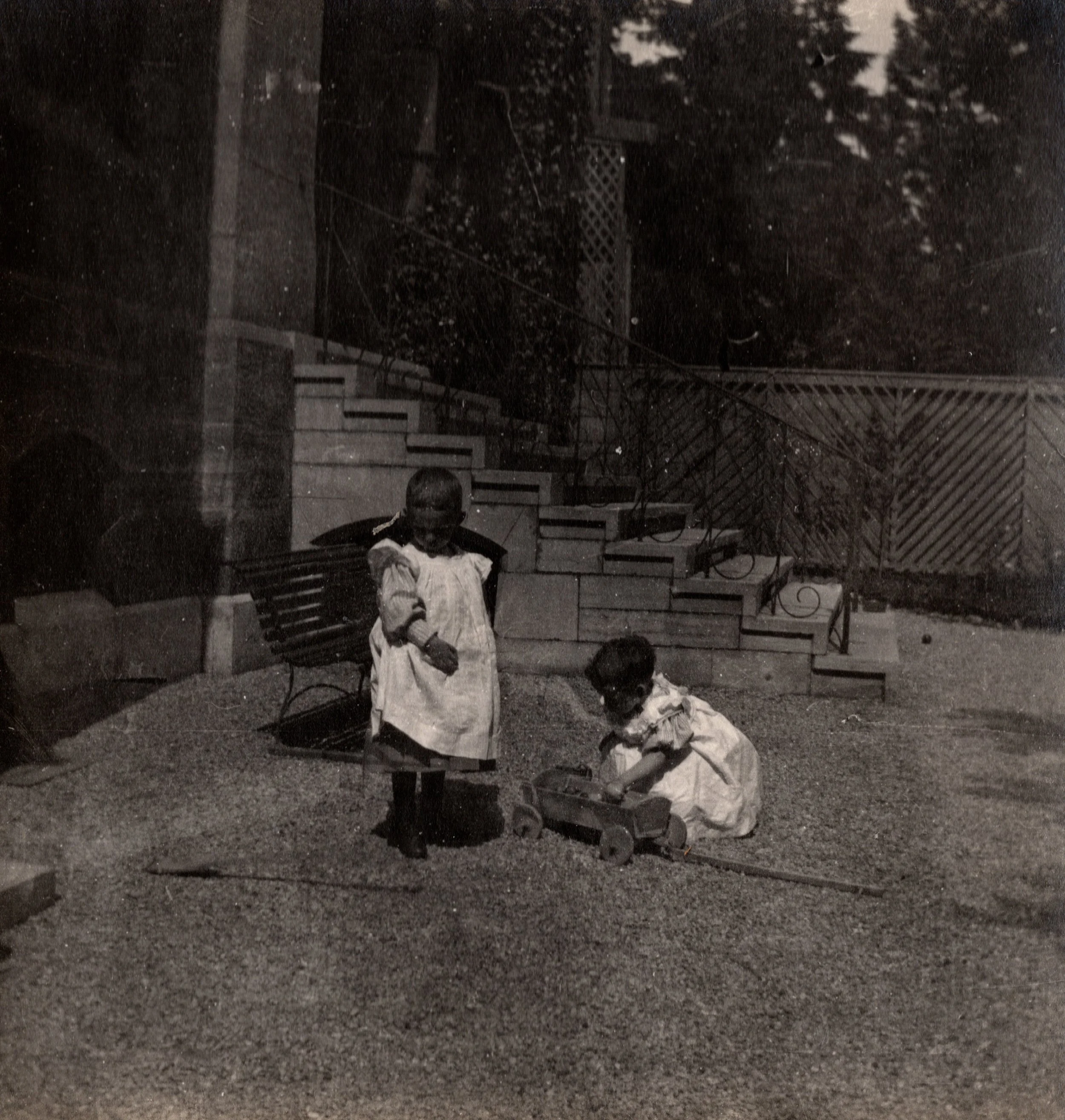 Kinder Burckhardt von Tante Elsa photographiert-08.jpg