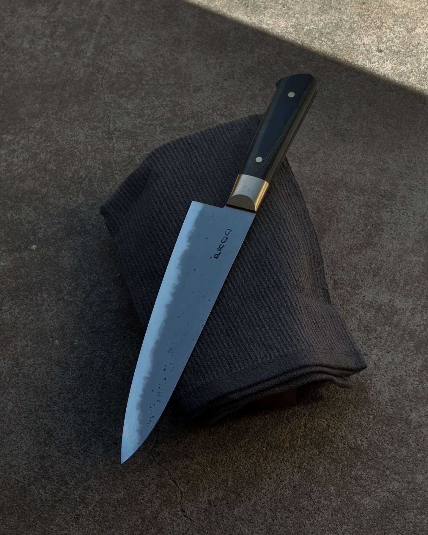 8.5&rdquo; full-tang Gyuto
Camo micarta handle
52100 core and mild 1010 cladding

I&rsquo;ll be posting tomorrow to my site 😁