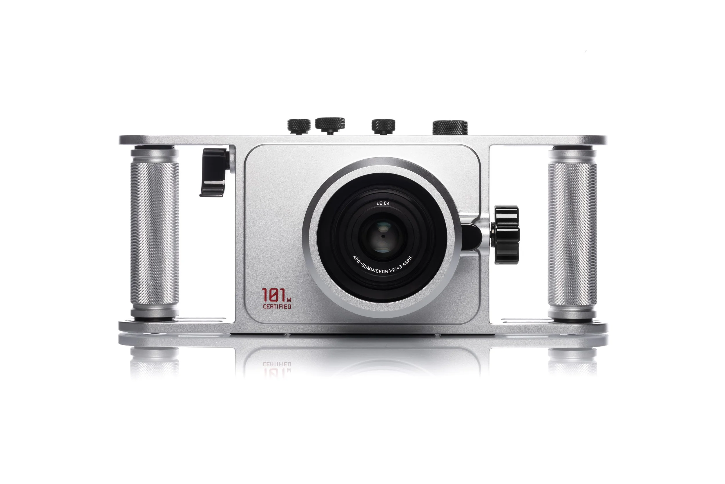 Leica Q3 Skeleton underwater housing by SUB13 for underwater photography.