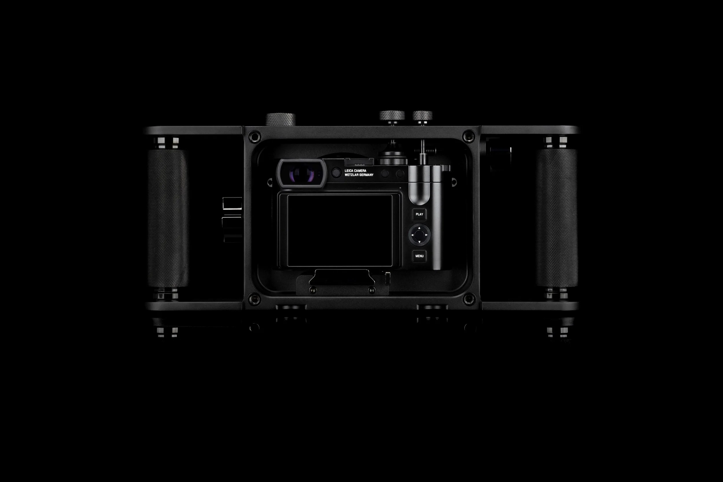 Underwater camera housing for Leica Q3 by SUB13 industrial design team.