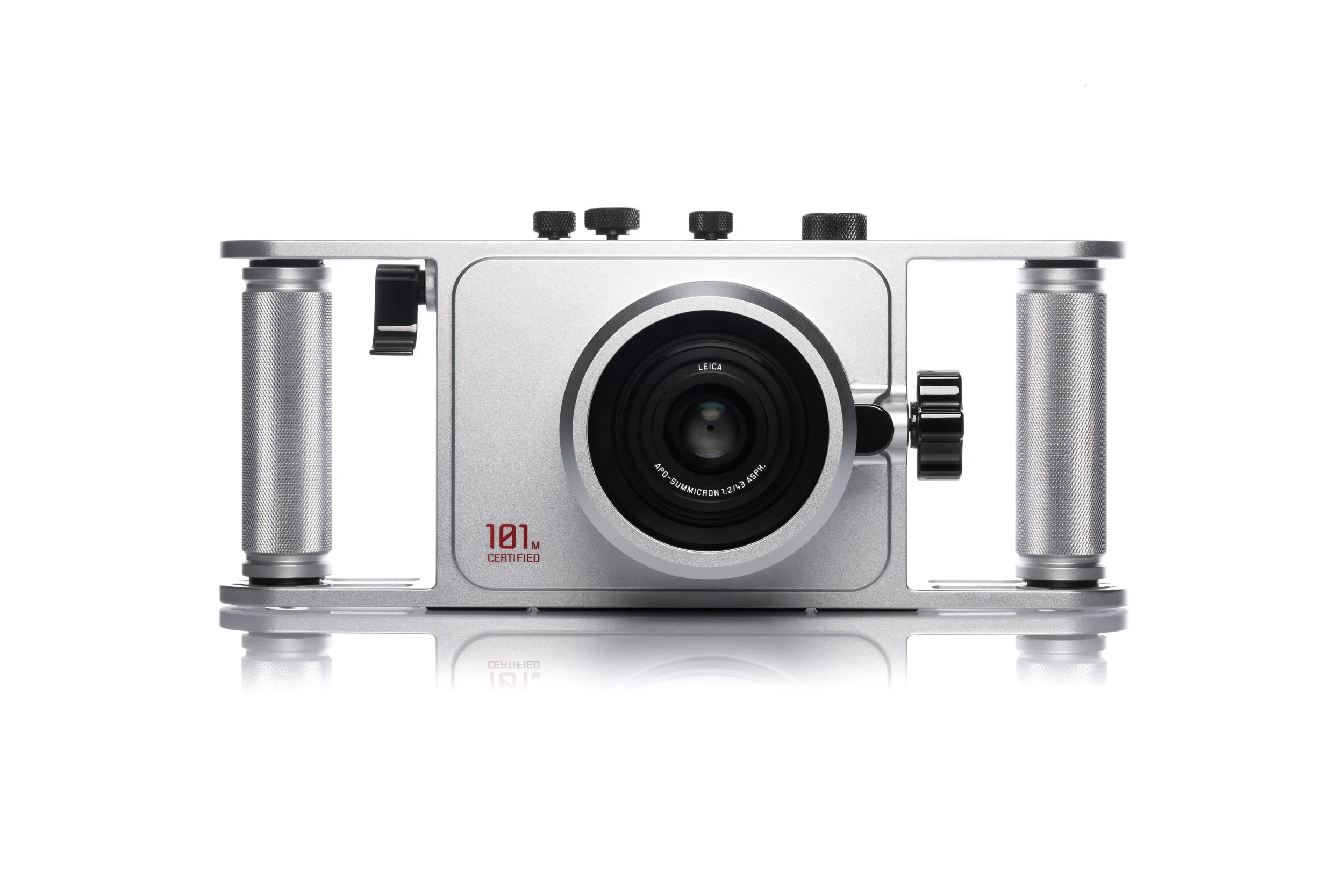 Leica Q3 Skeleton underwater housing by SUB13 for underwater photography.