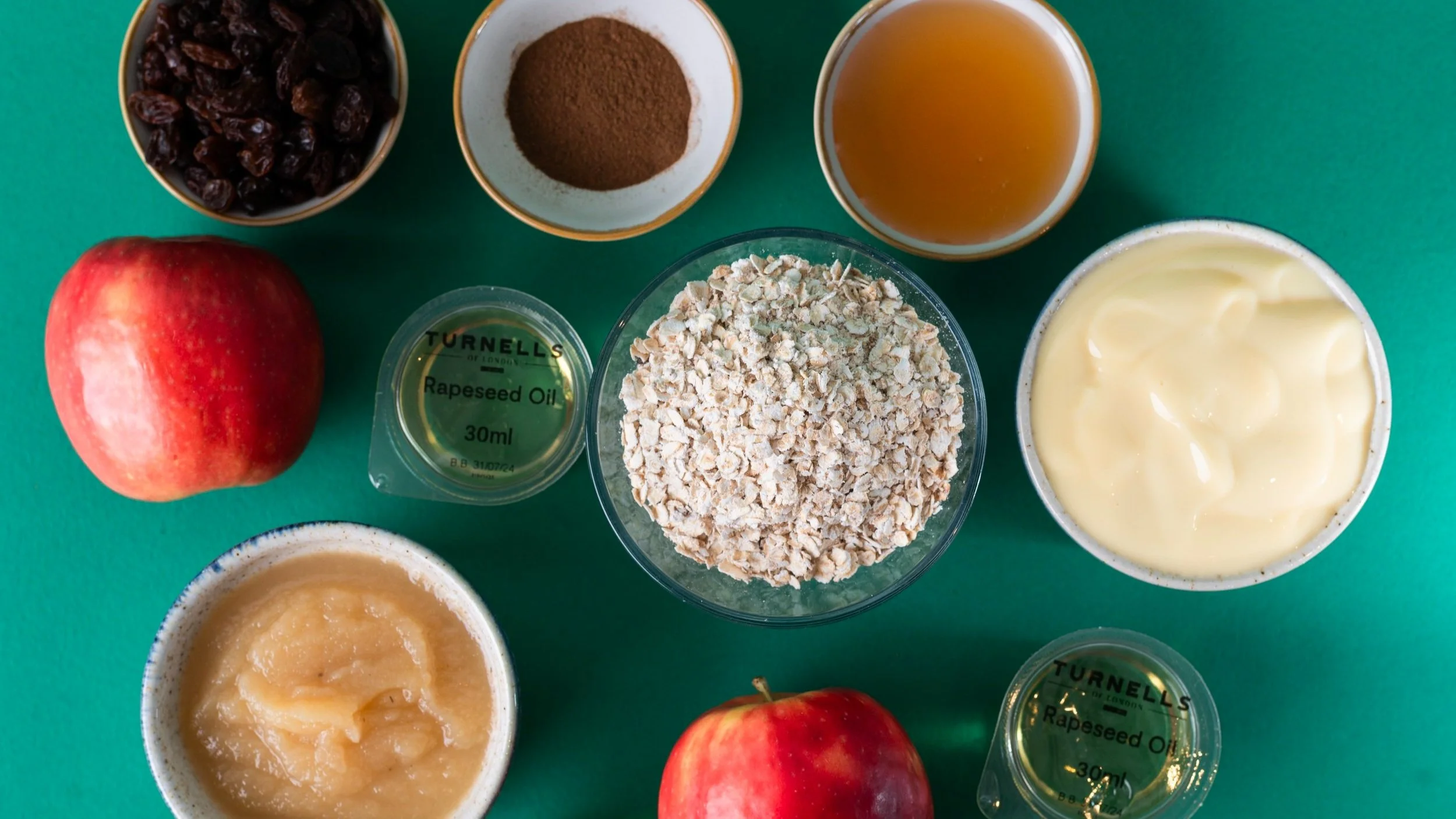 Apple & Raisin Flapjack Cakes