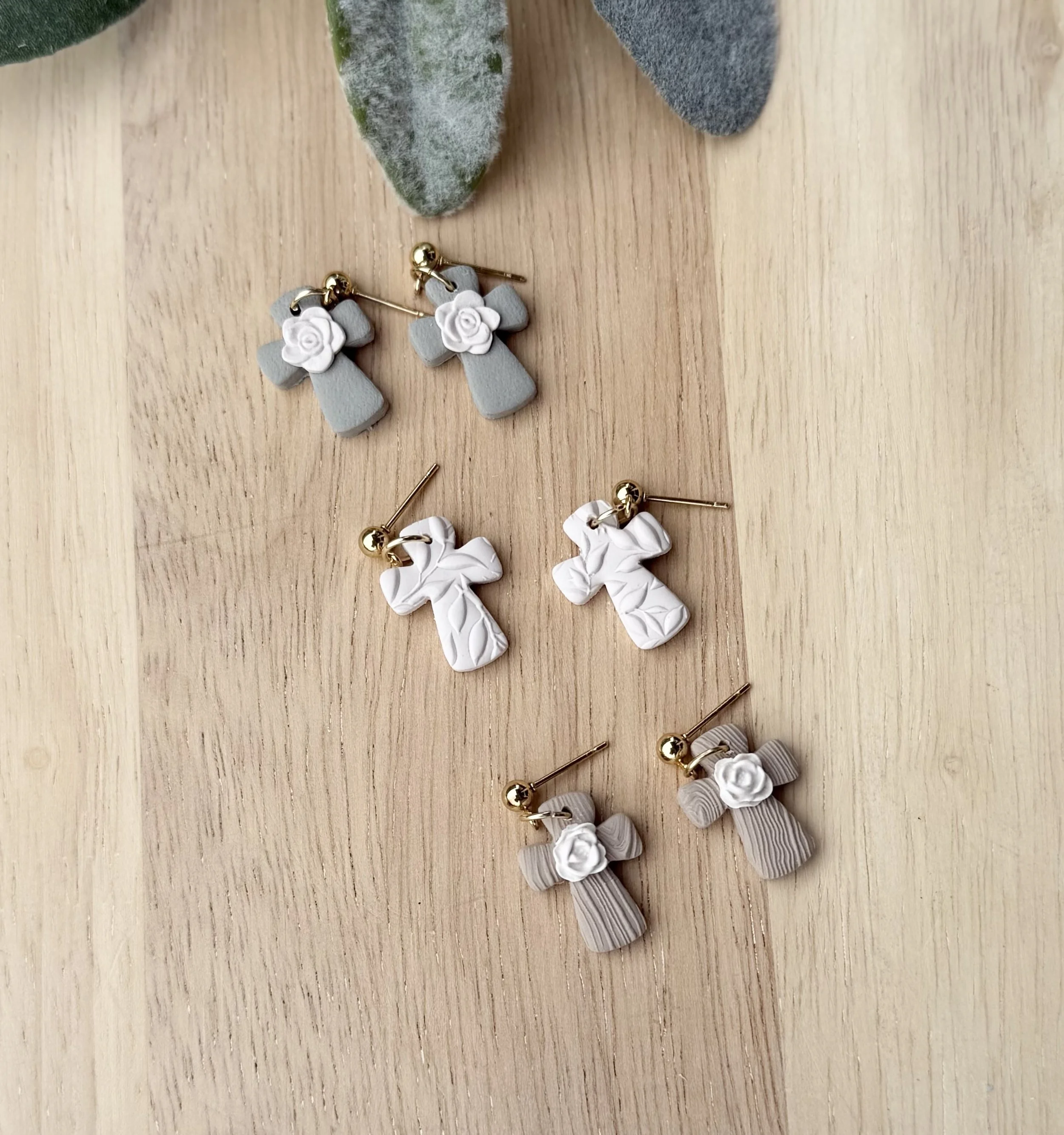 Cross dangle - 3 colors