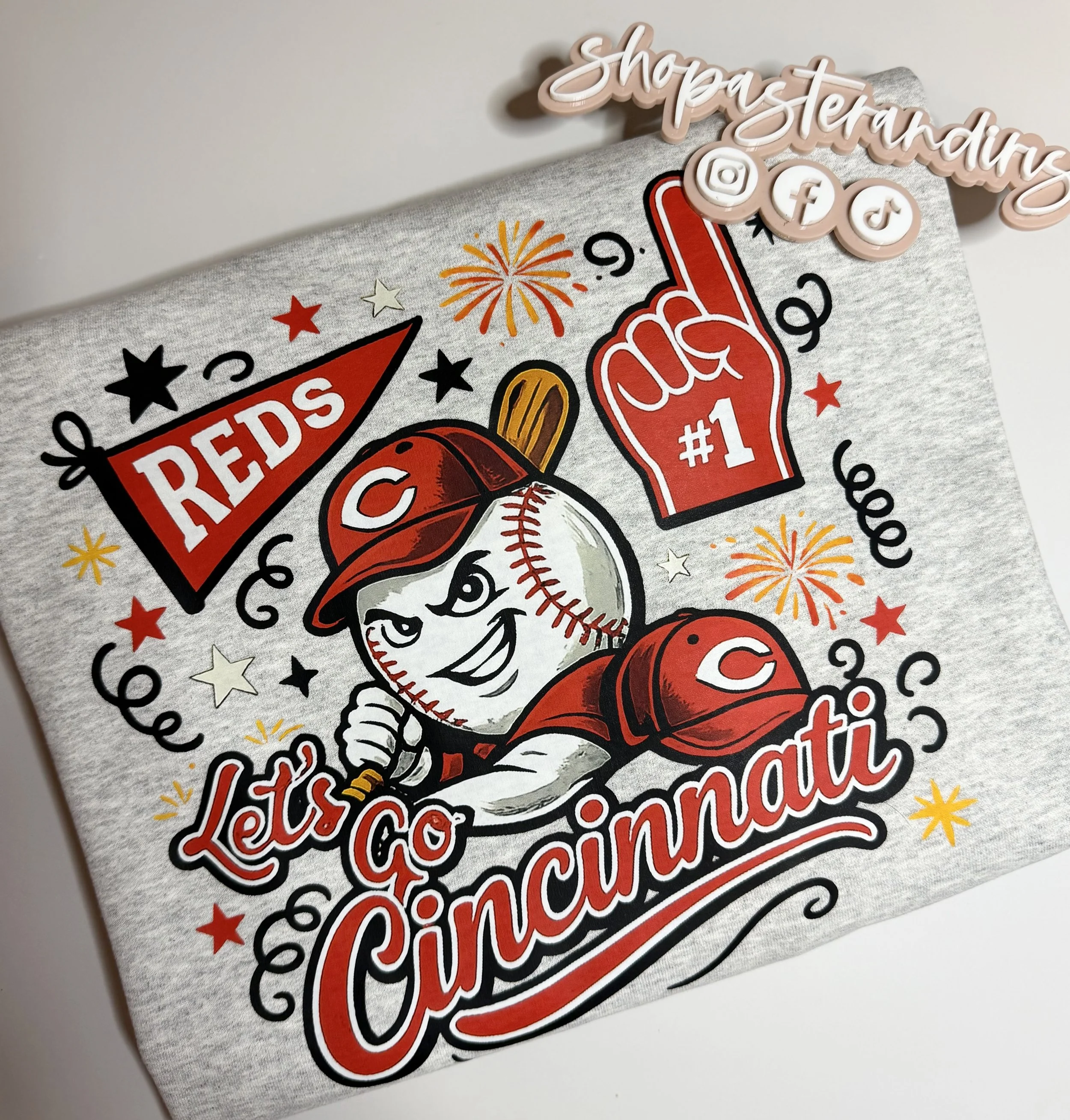 Reds doodle crewneck