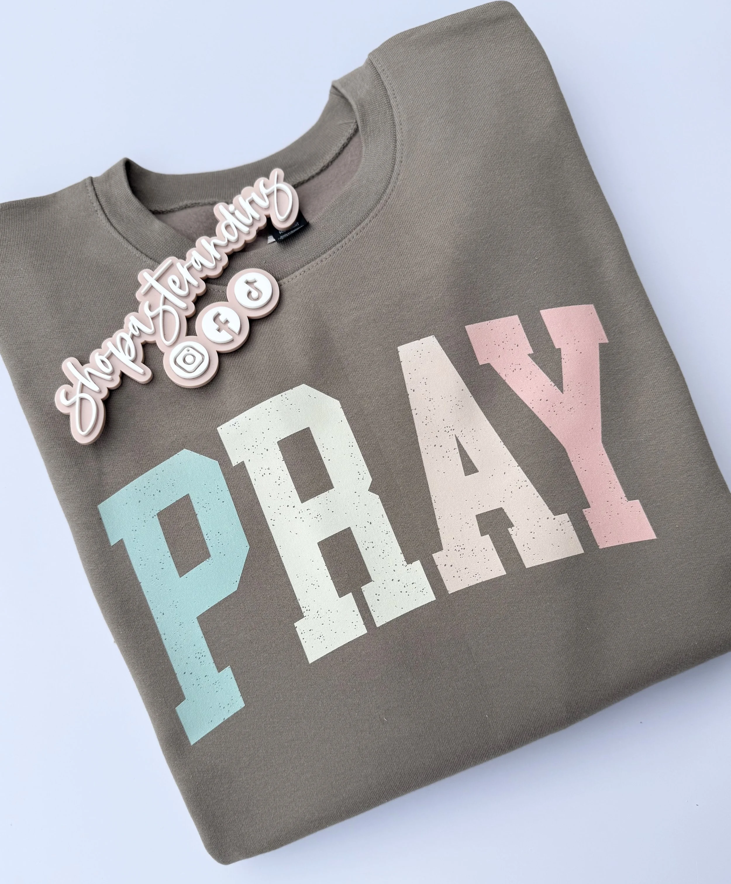 Pastel PRAY crewneck