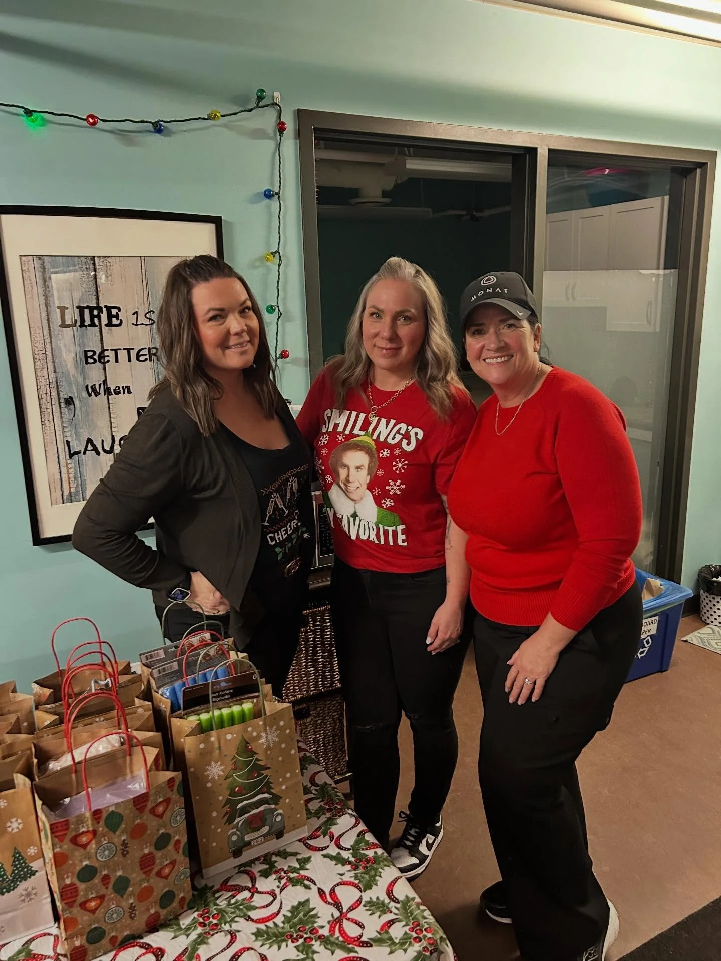 🎄 Christmas Party at WINGS 🎄

This season was filled with smiles, laughter, and a whole lot of holiday magic thanks to MONAT (@monatcanadaofficial )!! 

Each year, this incredible group hosts a Christmas party for families at WINGS, complete with S