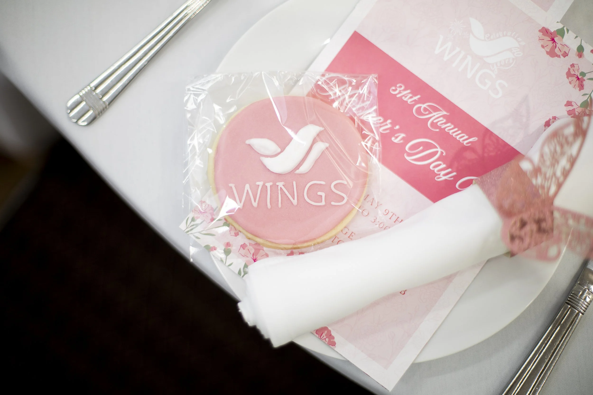1040Wings260509_HiRes.jpg