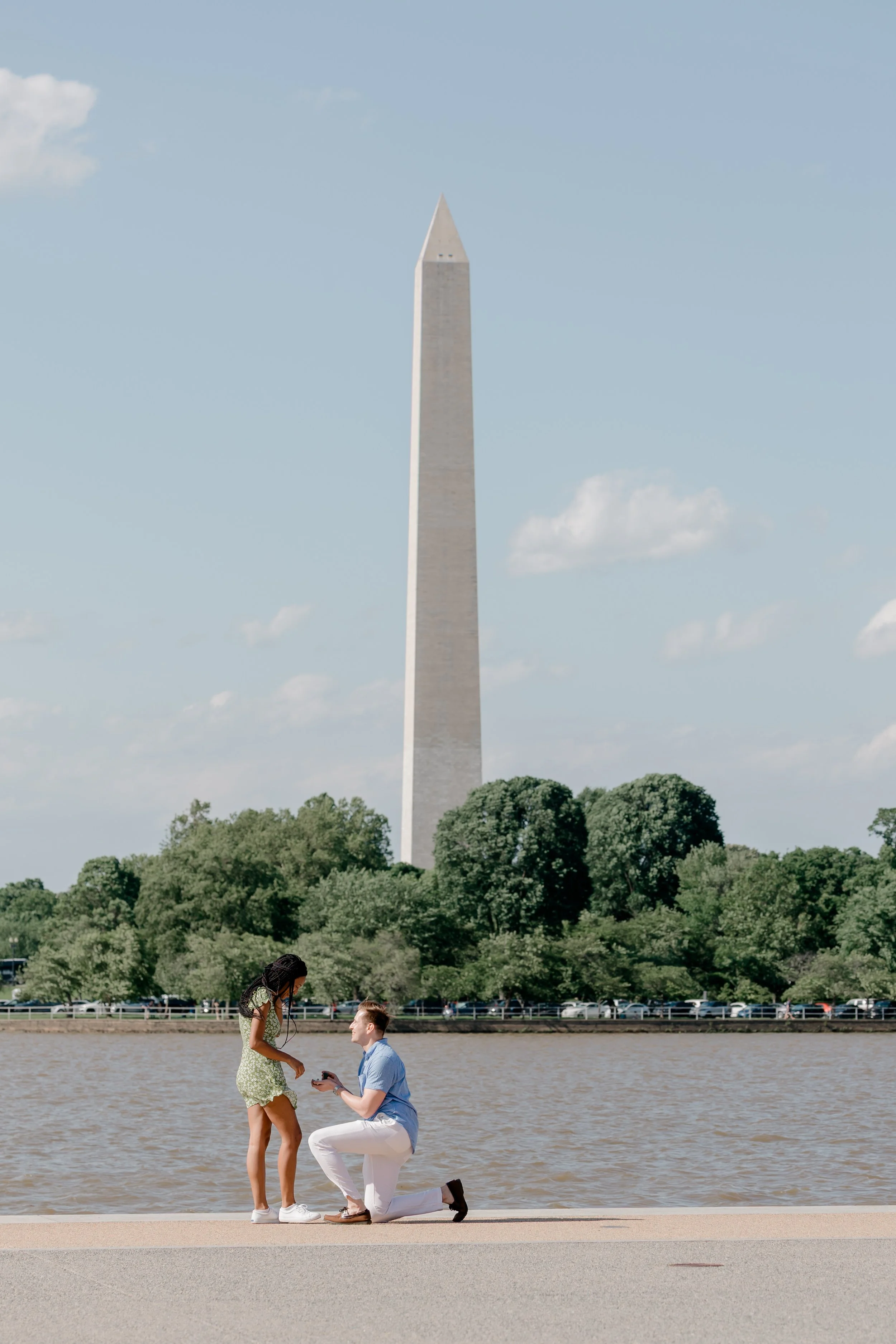 Jefferson Memorial surprise proposal