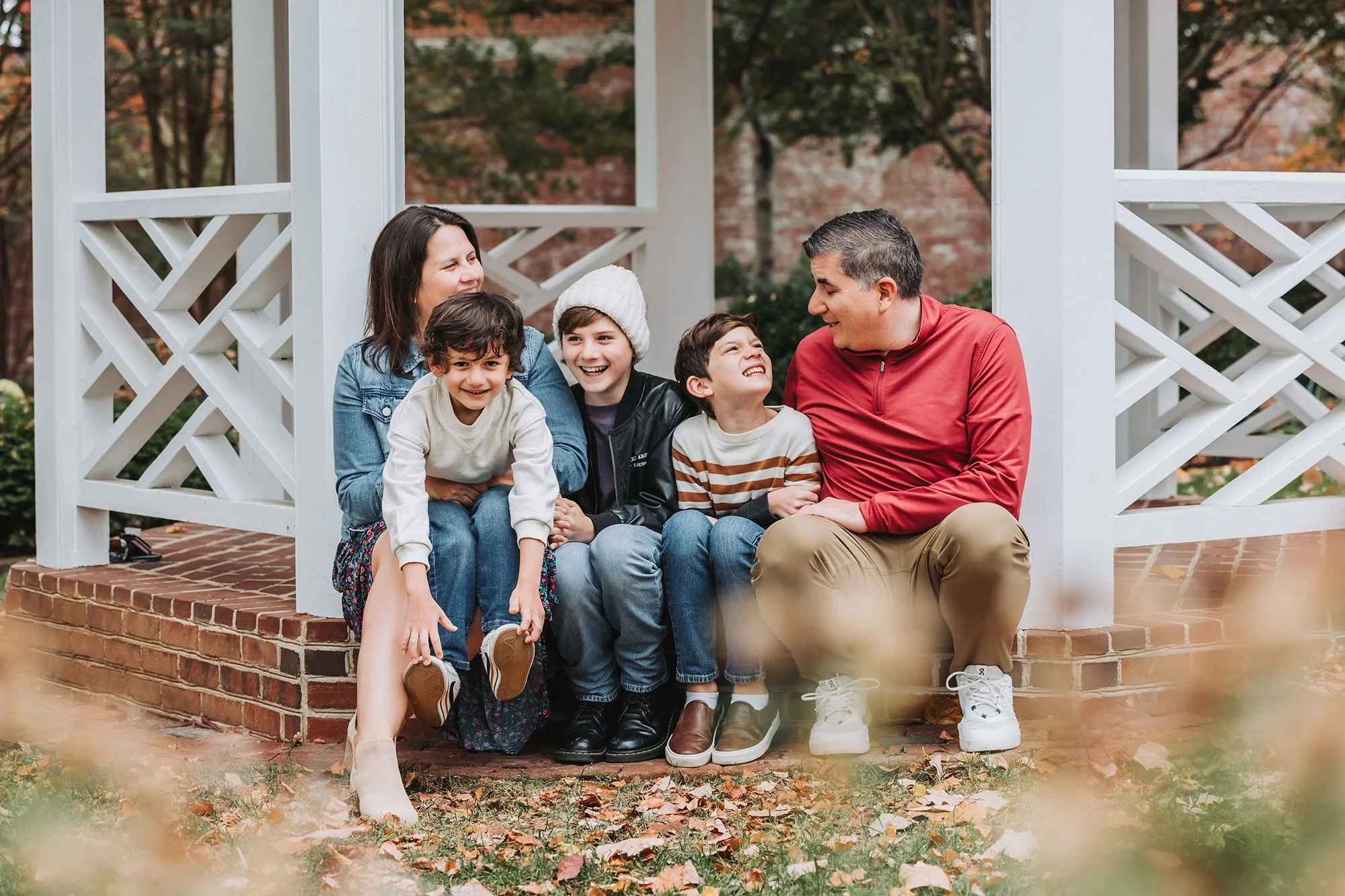 Fall family photo session in Old Town Alexandria