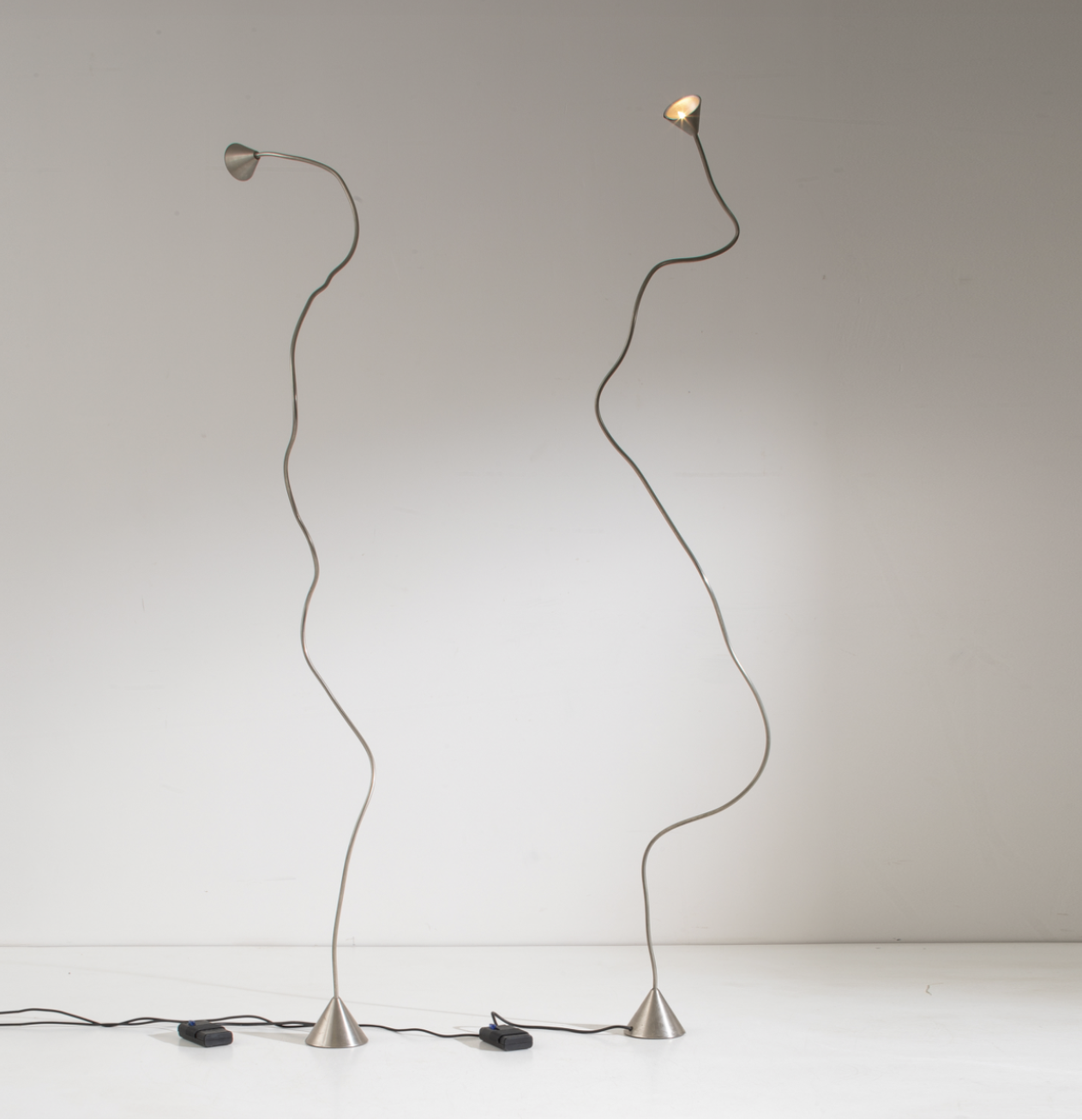 Sergio Calatroni Papiro Lamps