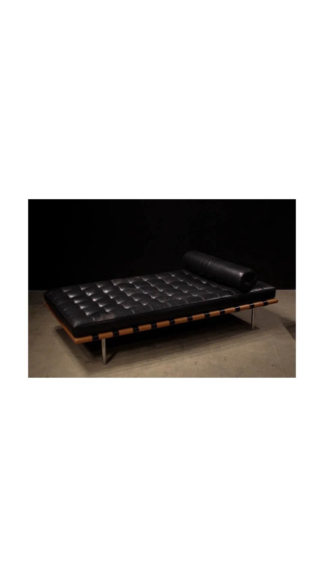 Mies Van Der Rohe Daybed.jpg