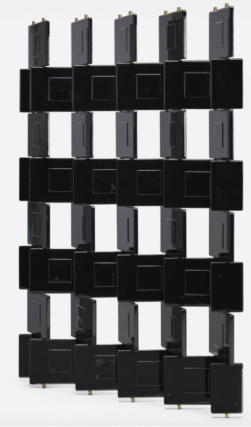 Eileen Gray Brick Screen.png
