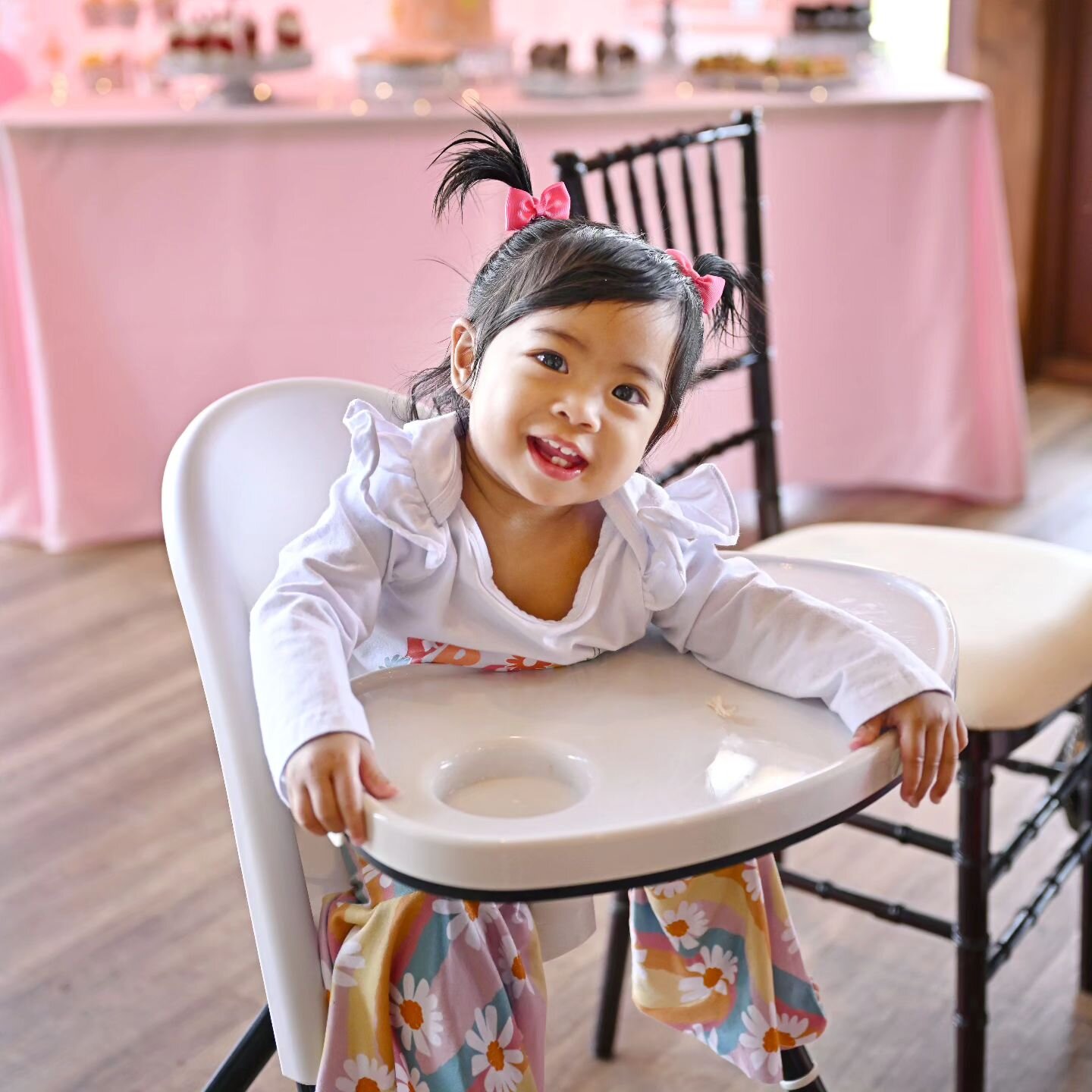 This little mama turned one and was happiest eating all her lovely birthday goodies!
.
.
.
.
#oneyearold #firstbirthdayparty #firstbirthday #groovyonebirthday #birthdaygirl #santaclaritapartyphotographer #santaclaritabirthdayphotographer #santaclarit