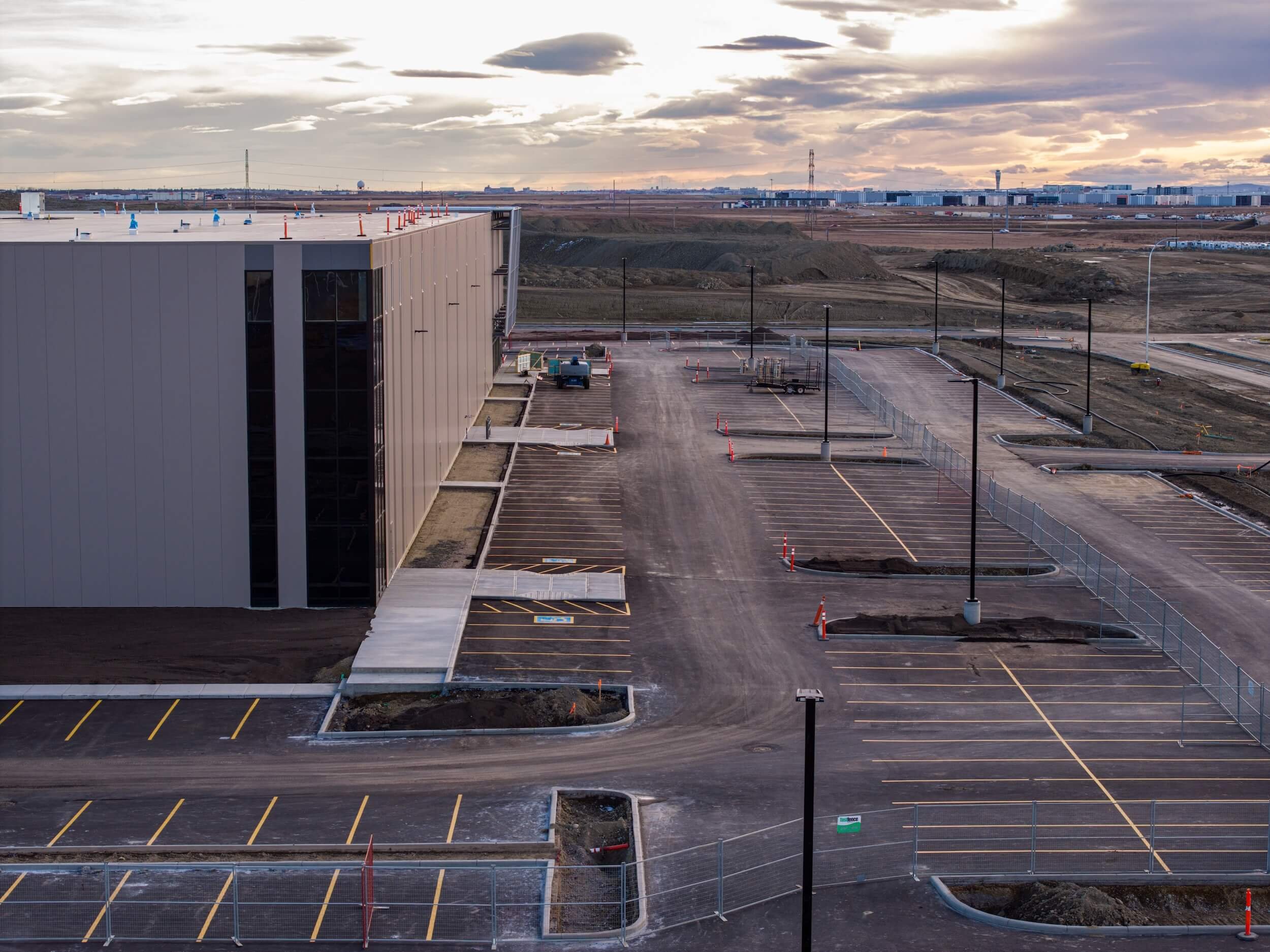 QuadReal-Property-Group-Nose-Creek-Business-Park-elan-construction12.jpg