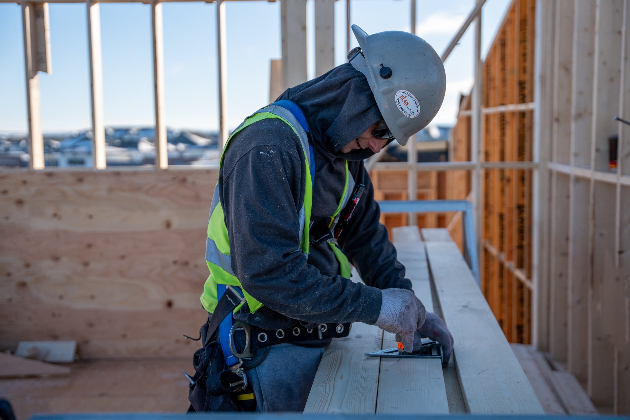 elan-construction-framer-in-winter3.jpg
