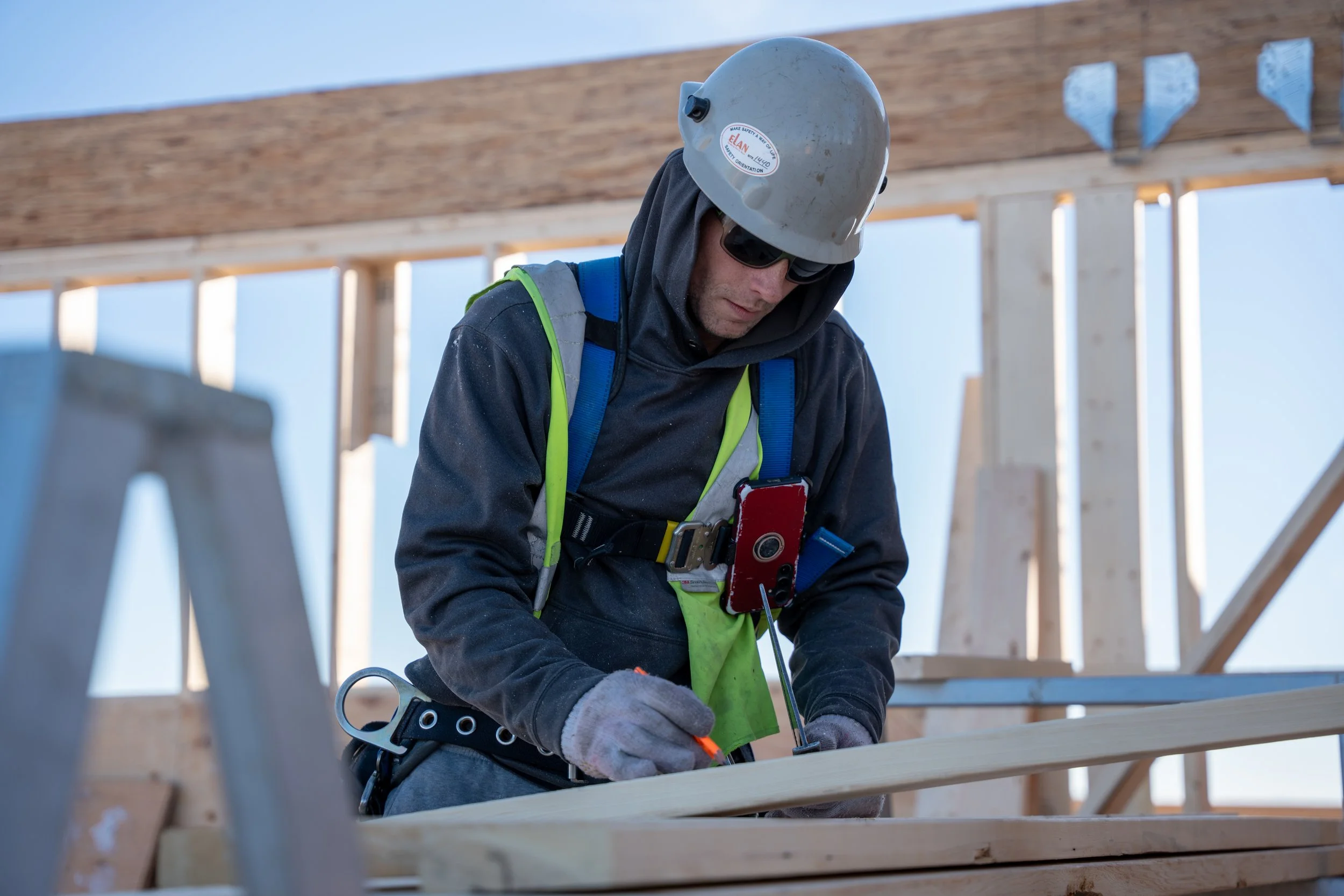 elan-construction-framer-in-winter1.jpg