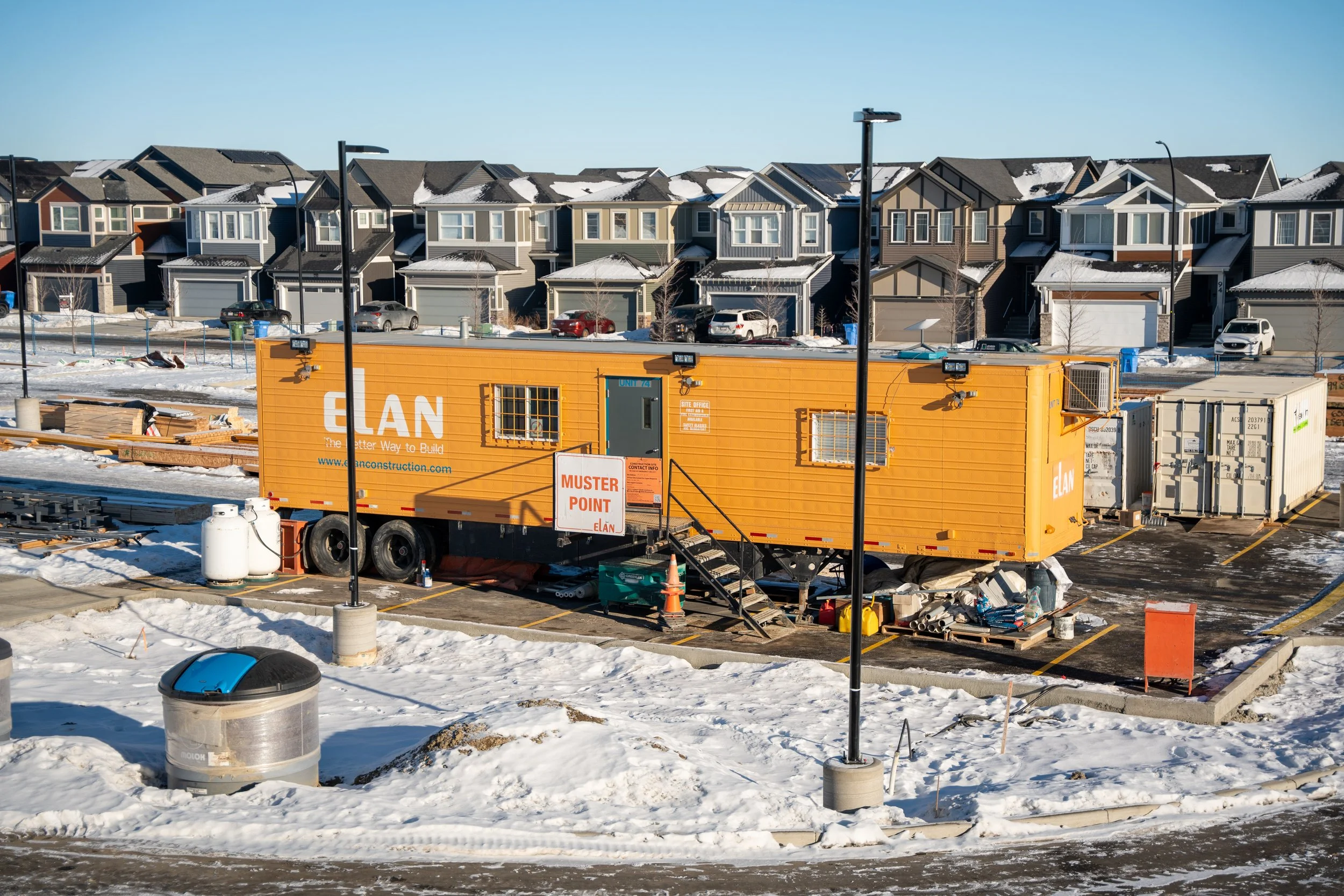 elan-construction-trailer-on-worksite-in-winter4.jpg